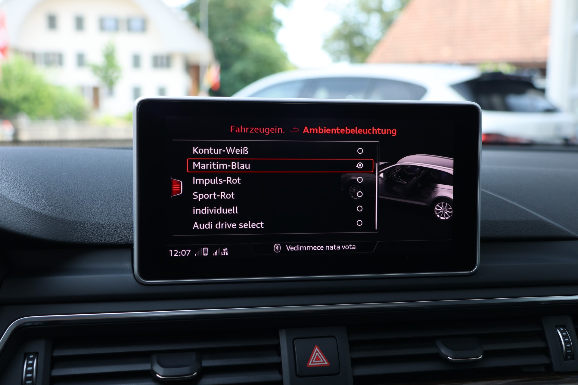 AUDI RS4 Avant 2.9 TFSI quattro tiptronic (CH) + 1.9T-image-25