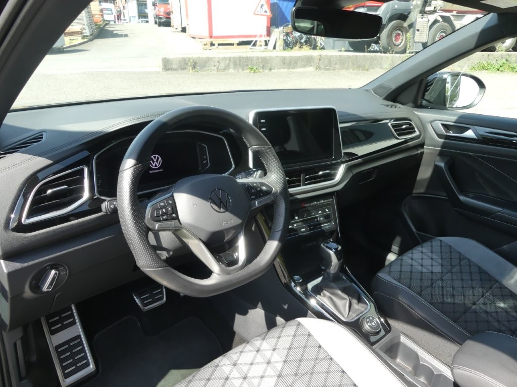 VW T-Roc 2.0 TSI R-Line DSG 4Motion-image-6