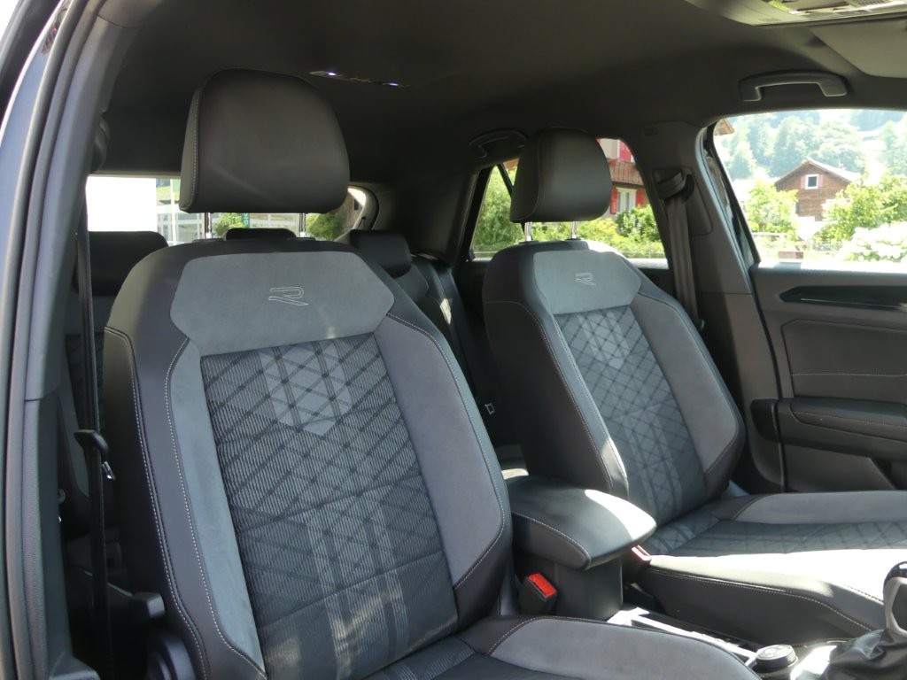 VW T-Roc 2.0 TSI R-Line DSG 4Motion-image-10