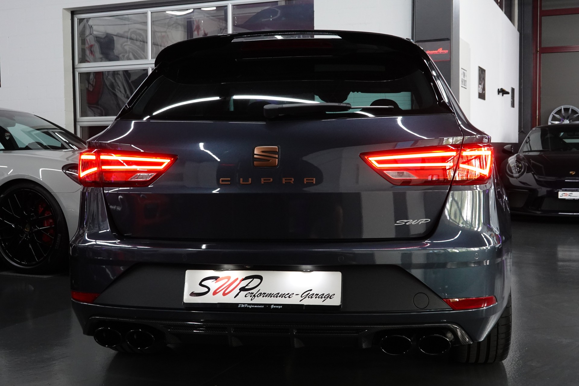 SEAT LEON 2.0 TSI CUPRA R 340 DSG 4-DRIVE APR ON TOP-image-22