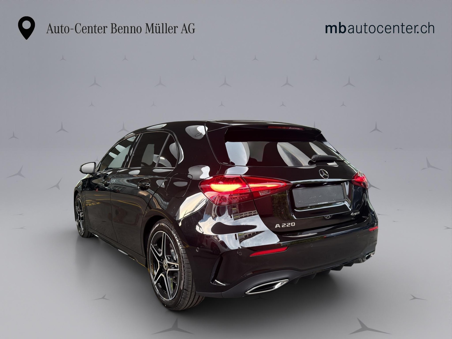 MERCEDES-BENZ A 220 AMG Line 4m-showroom-element-3
