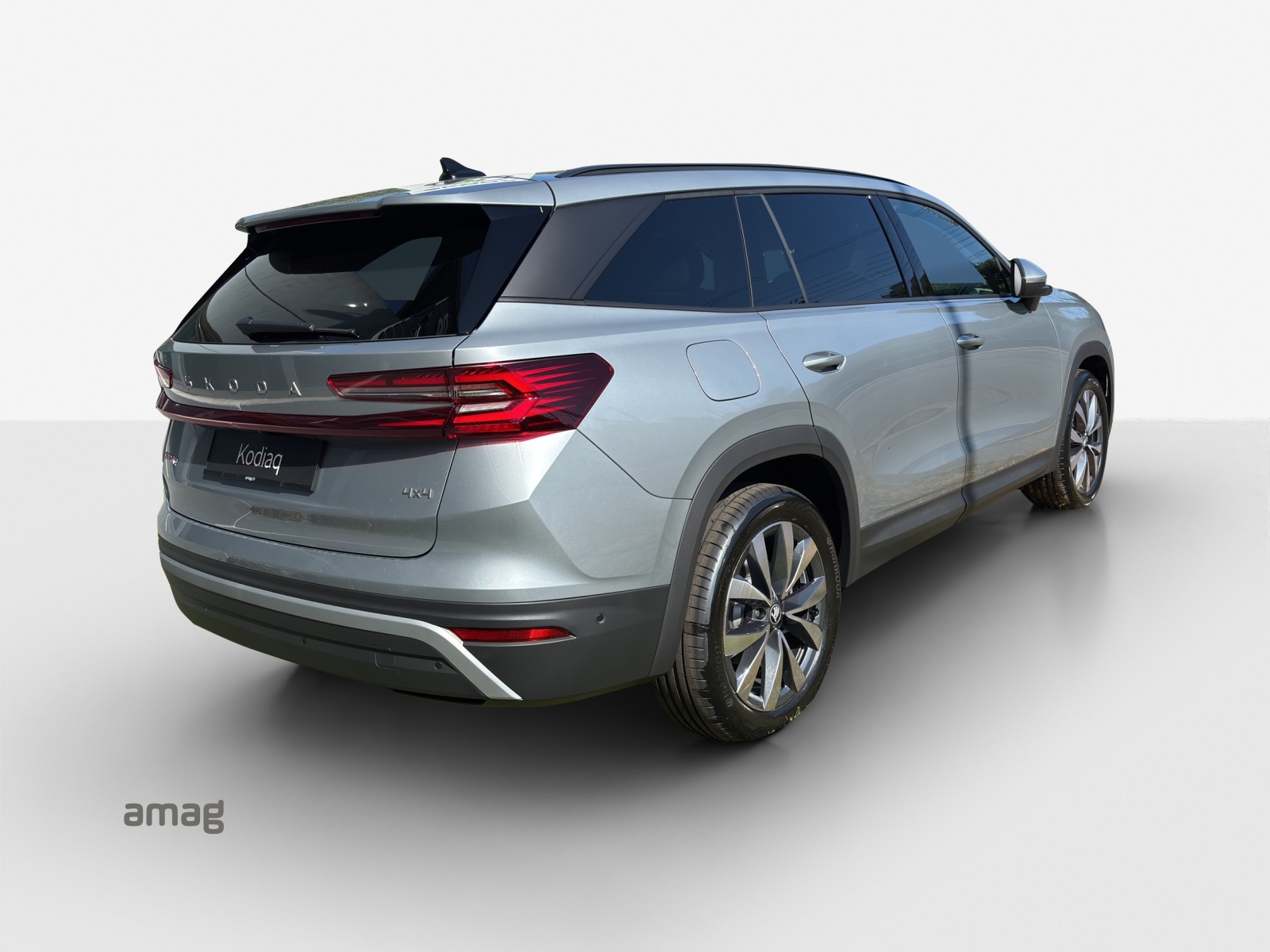 SKODA Kodiaq 2.0 TSI Sportline 4x4-showroom-element-2