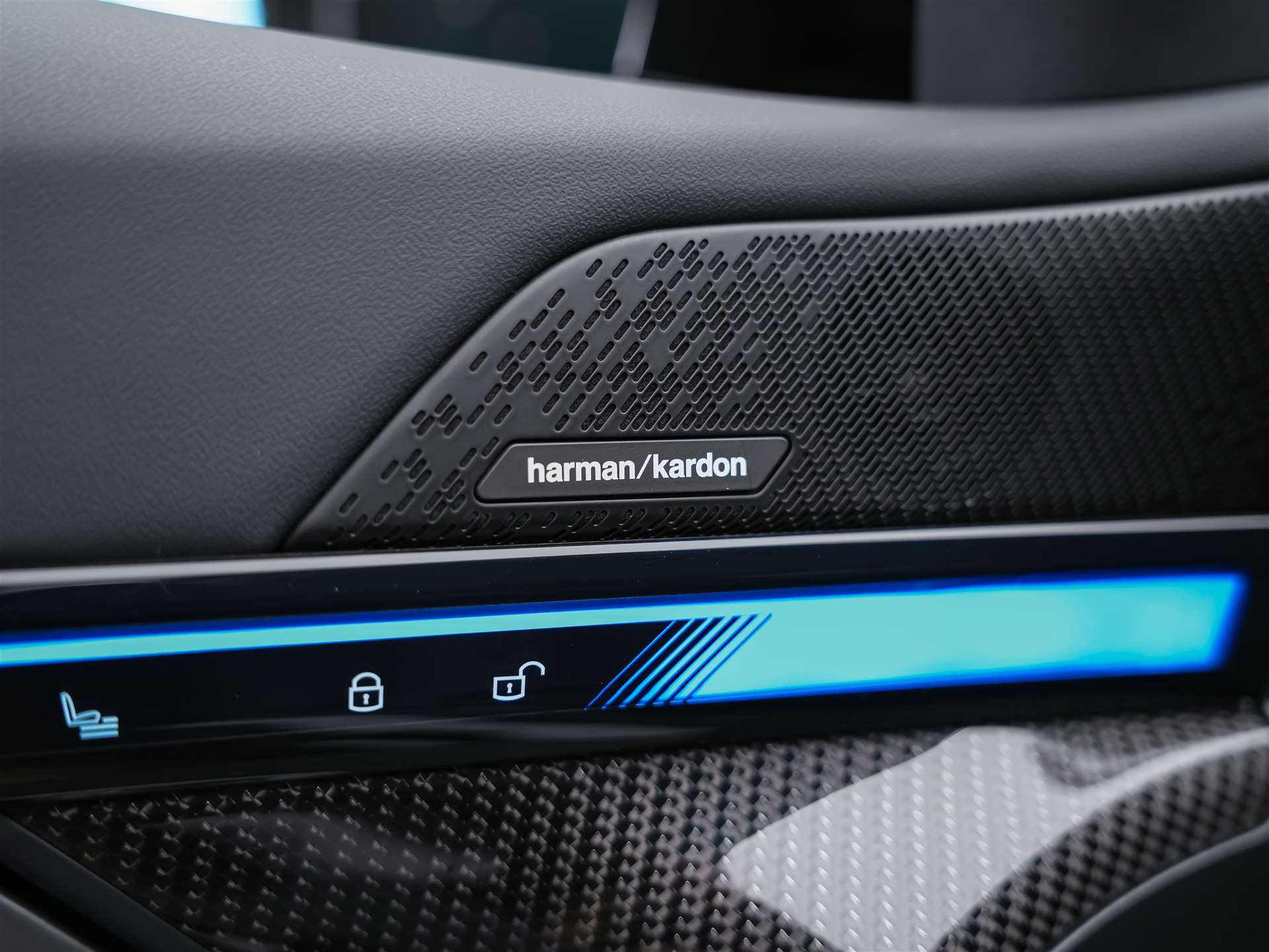 BMW 520i M Sport Steptronic *Abstandsregler*Sitzbelüftung*Harman/Kardon*Head Up*-image-26