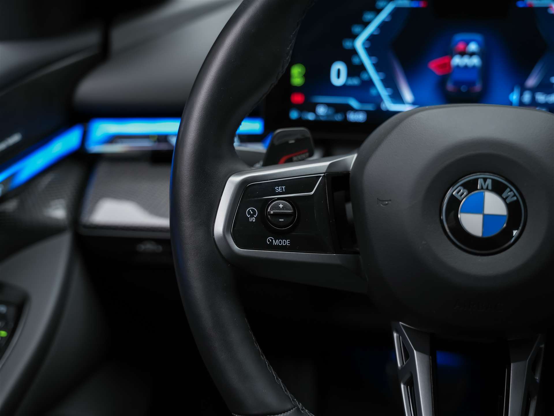 BMW 520i M Sport Steptronic *Abstandsregler*Sitzbelüftung*Harman/Kardon*Head Up*-image-31