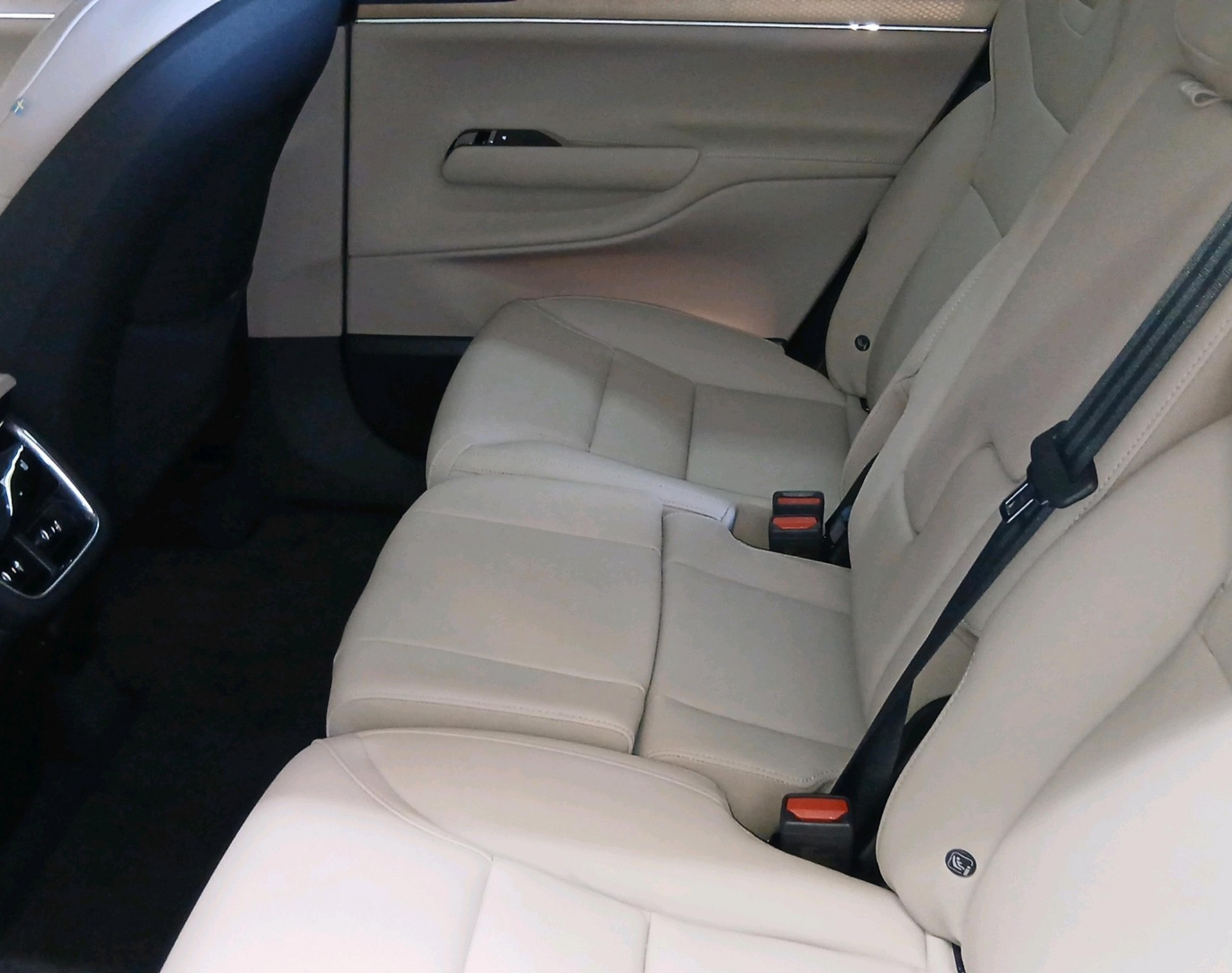VOLVO EX 90 Twin Ultra AWD-showroom-element-3