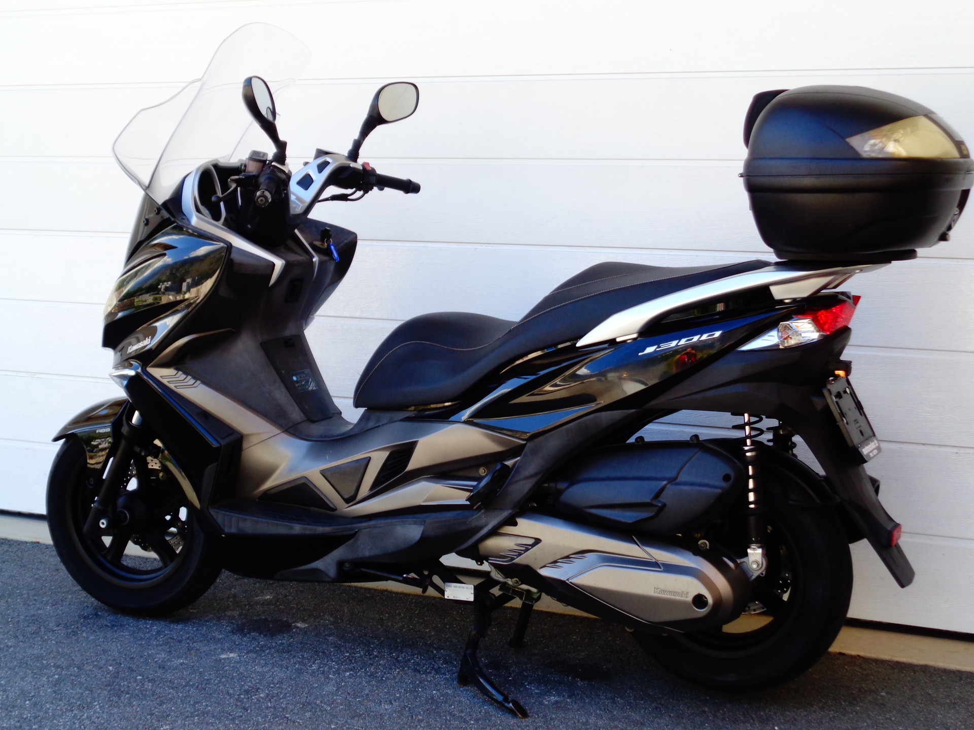 KAWASAKI J 300 SE ABS-image-10