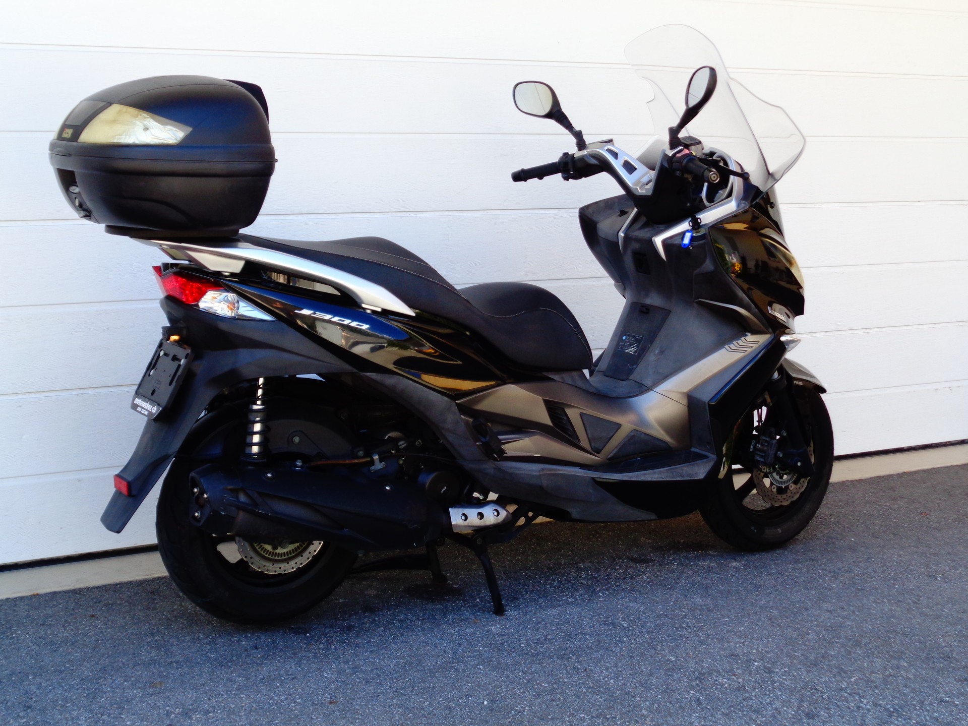KAWASAKI J 300 SE ABS-image-7