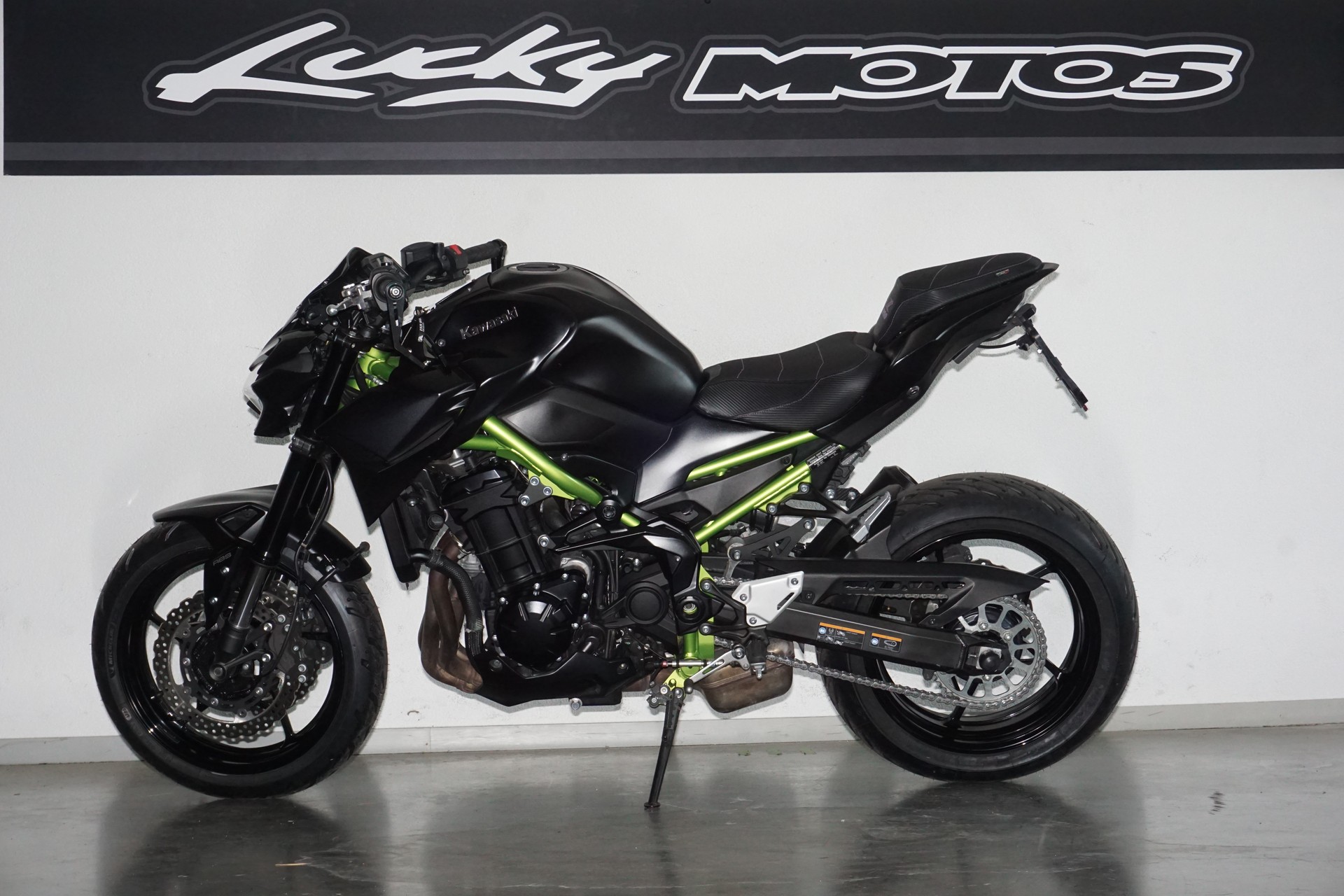 KAWASAKI Z 900-image-1