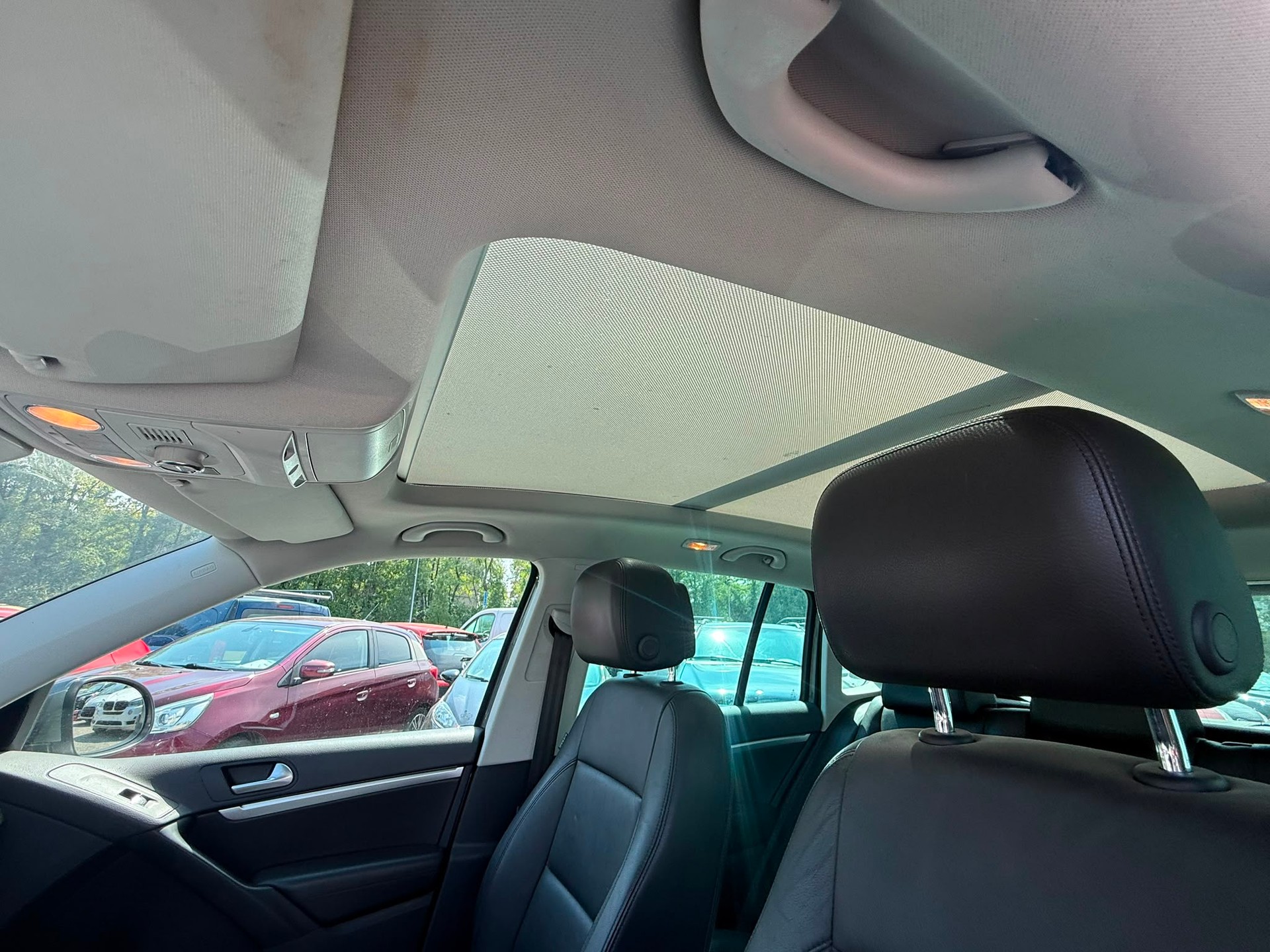 VW Tiguan 2.0 TSI Track&Style 4Motion DSG-image-12