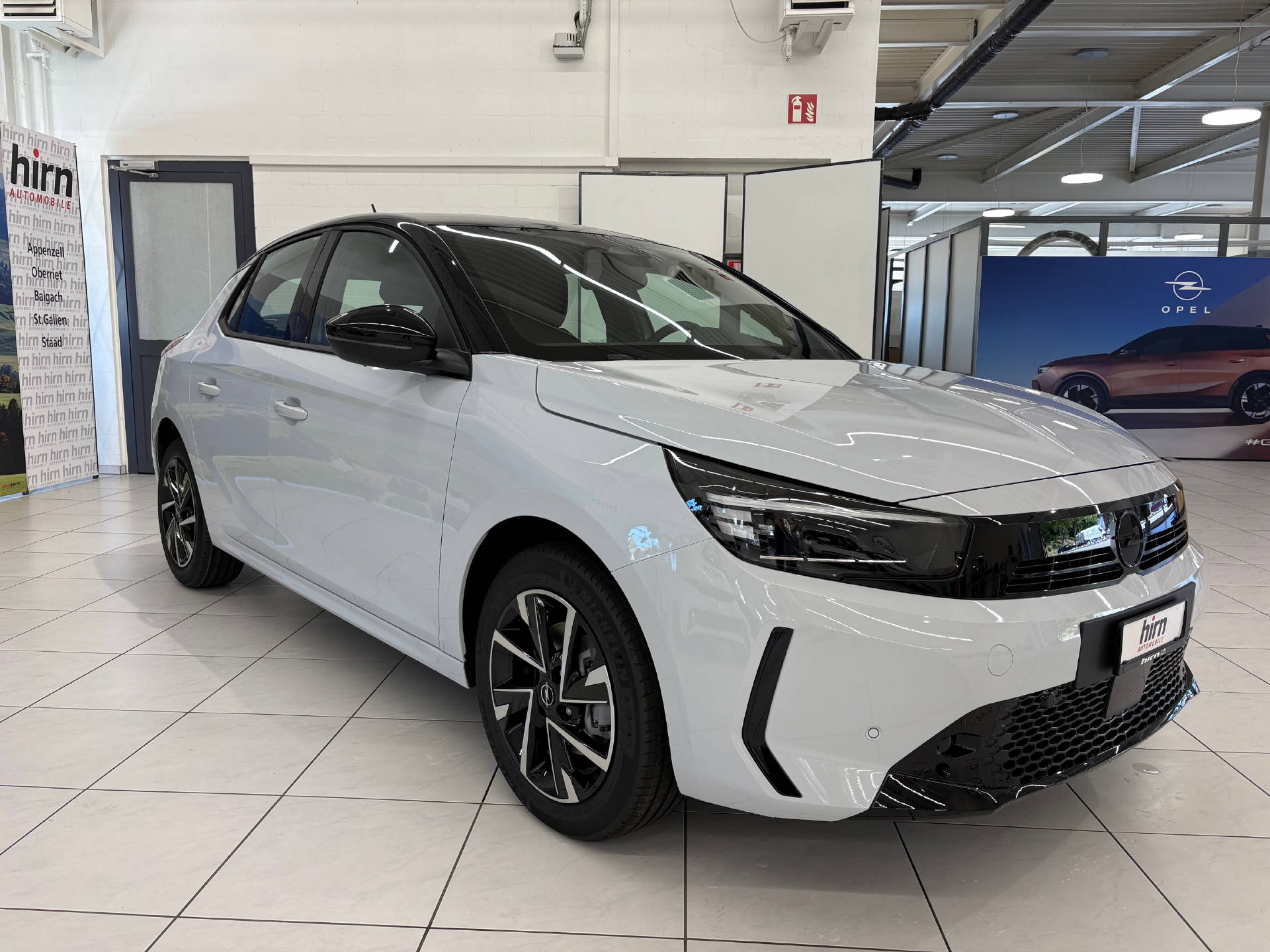 OPEL Corsa 1.2 T Hybrid Viva-image-2