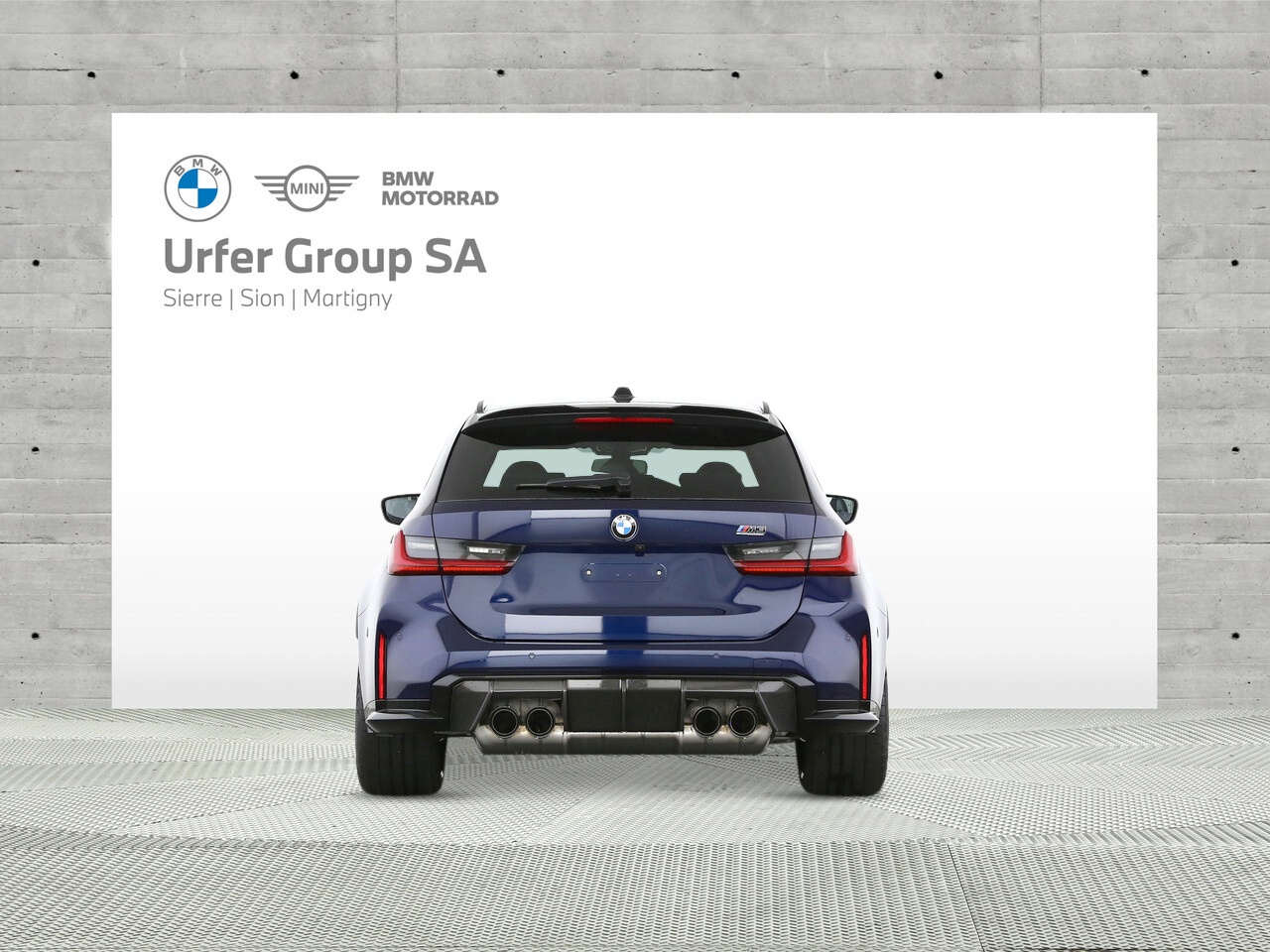 BMW M3 Touring xDrive Competition M-showroom-element-3