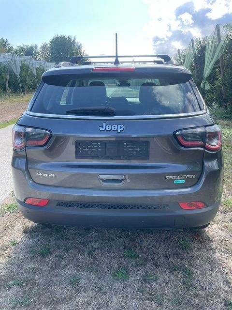 JEEP 1.4 MultiAir Freedom AWD-image-5