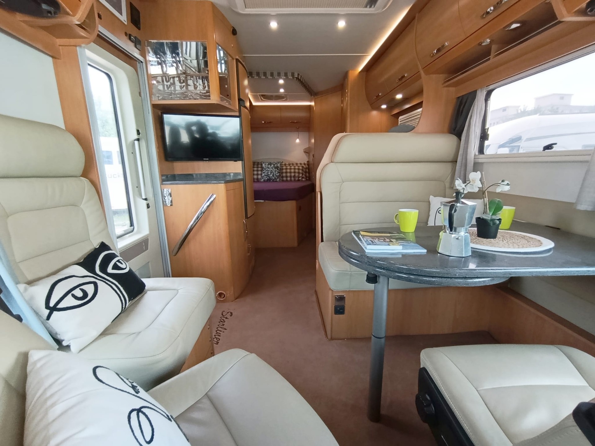 STARLINER 20 IV ***vollen Komfort für spontane Reisen – einfach einsteigen und losfahren ***-showroom-element-1