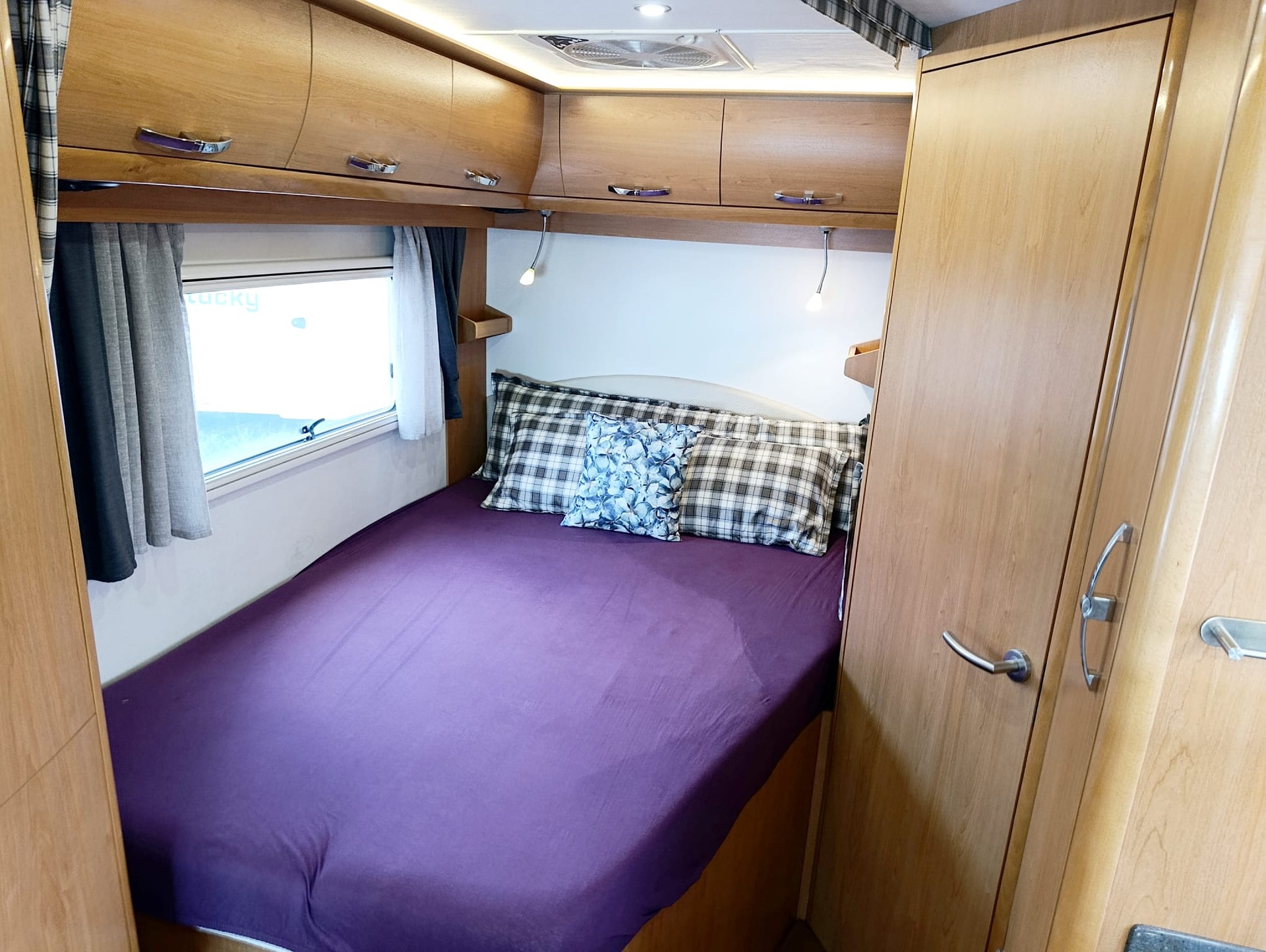STARLINER 20 IV ***vollen Komfort für spontane Reisen – einfach einsteigen und losfahren ***-showroom-element-3