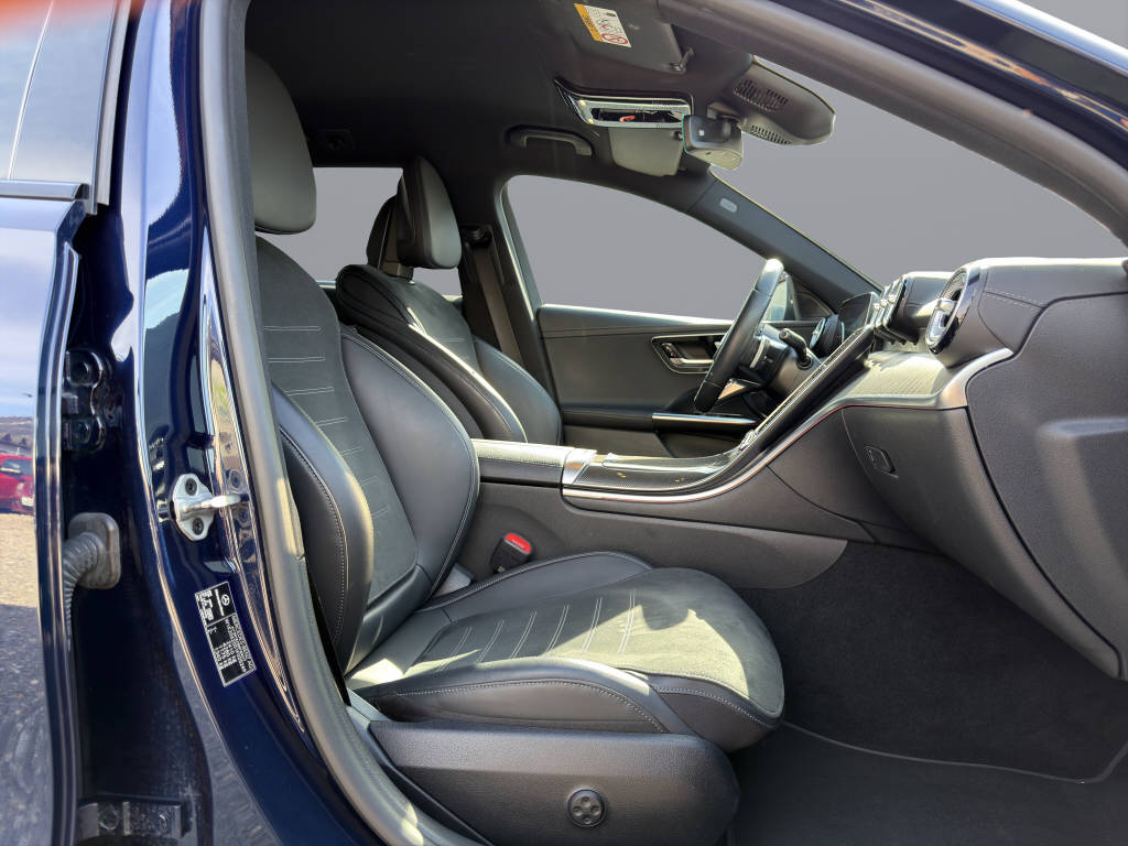MERCEDES-BENZ C 220 d AMG Line 4matic Kombi-image-13