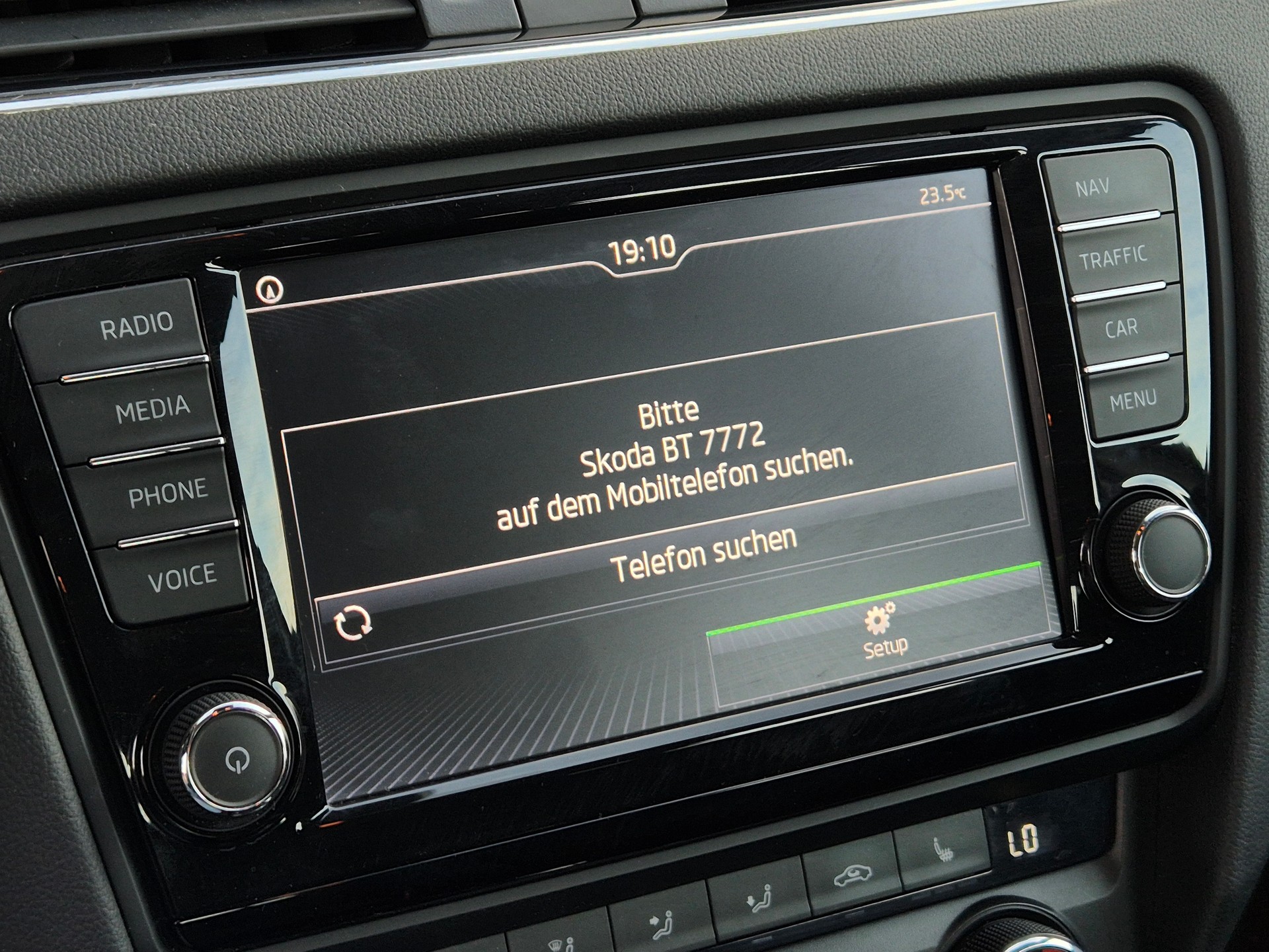 SKODA Octavia Combi 2.0 TDI Style DSG-image-22