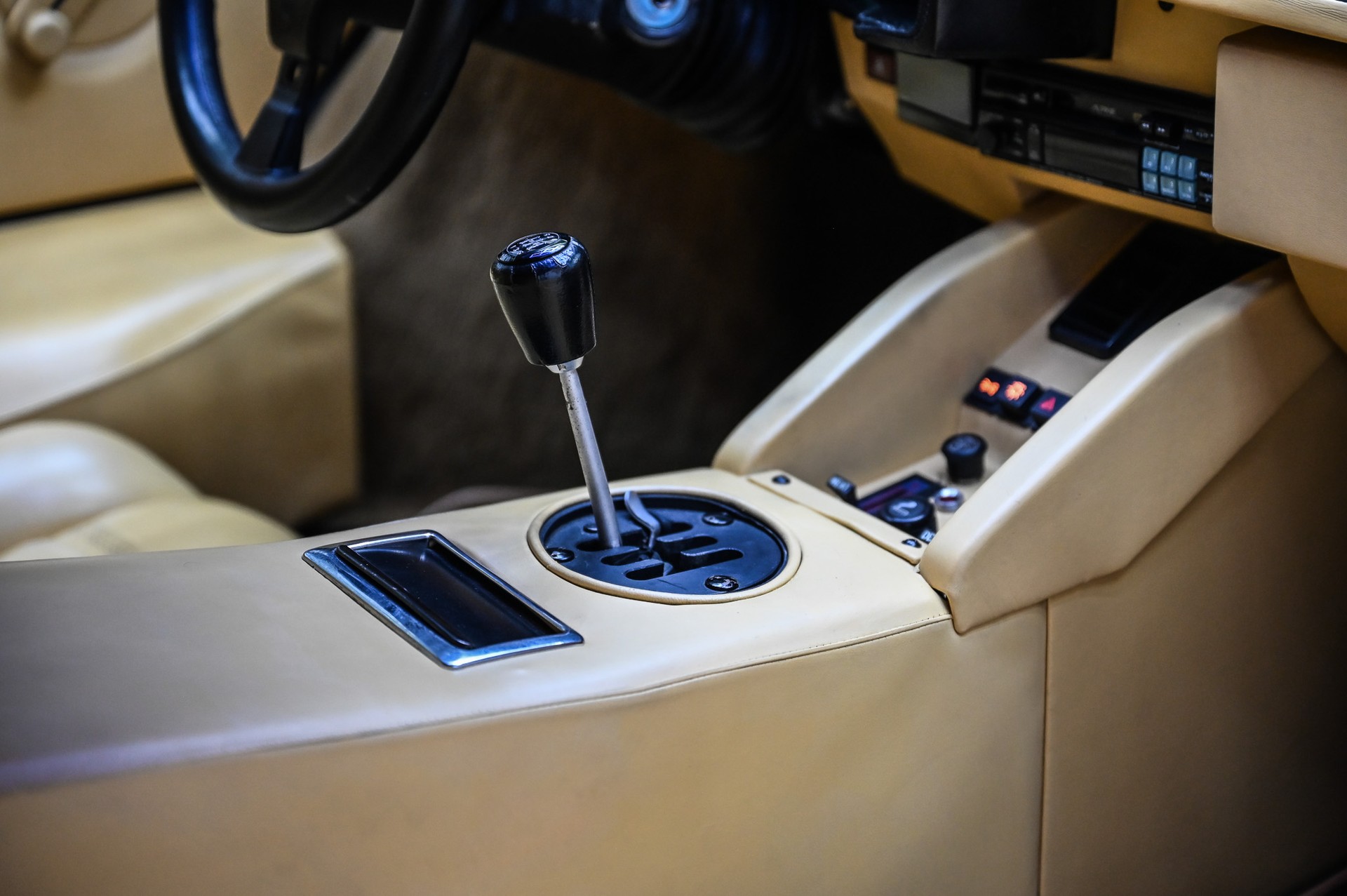 LAMBORGHINI Countach 5000 QV-image-36