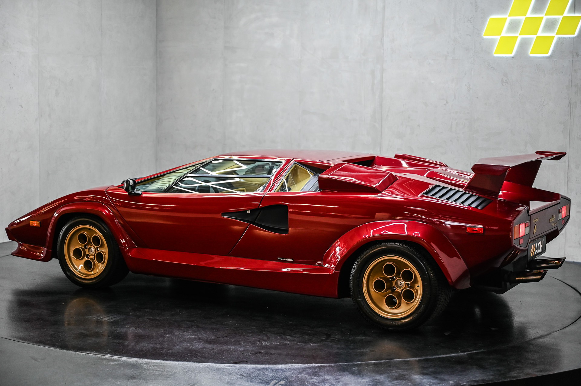 LAMBORGHINI Countach 5000 QV-image-8