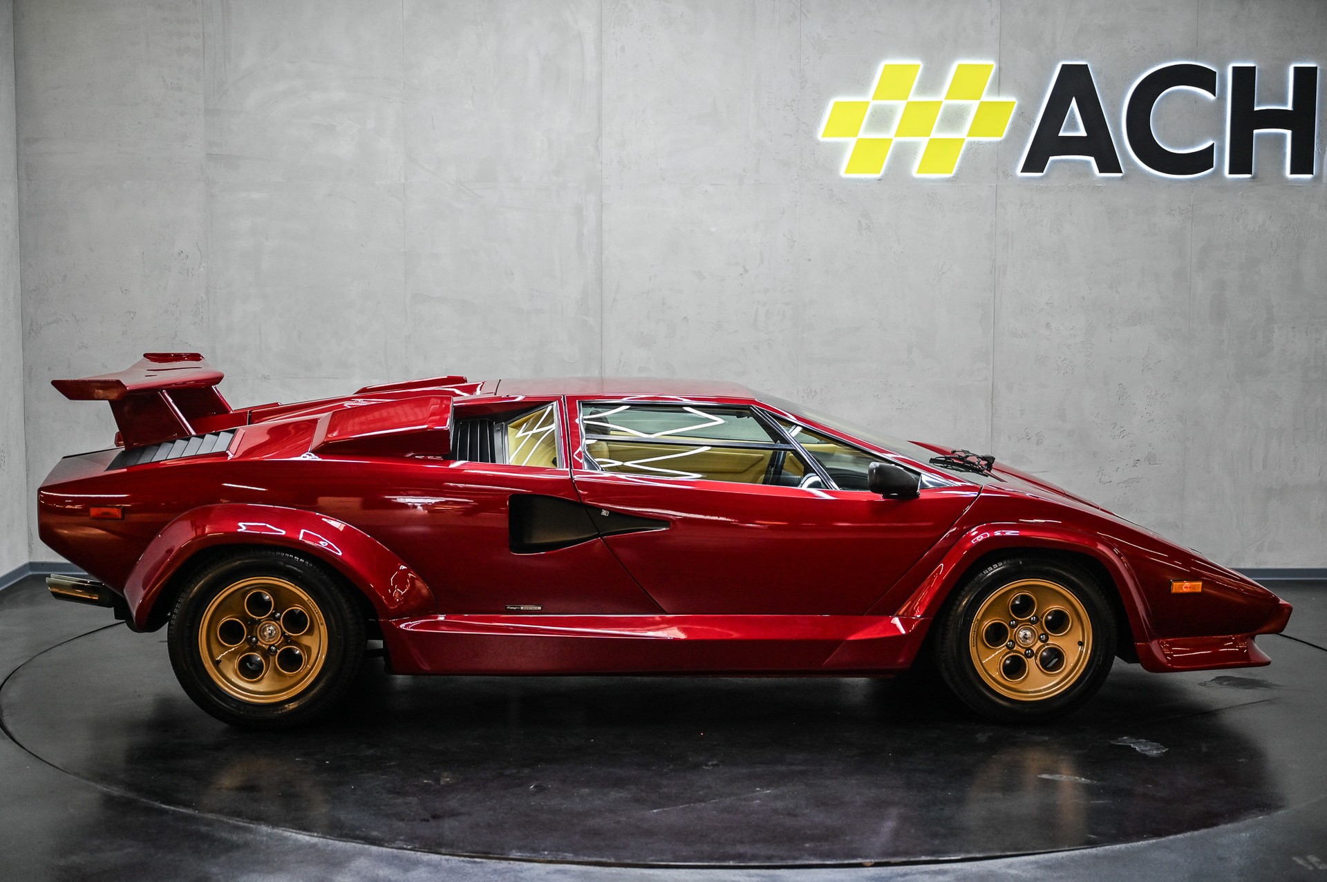 LAMBORGHINI Countach 5000 QV-image-13