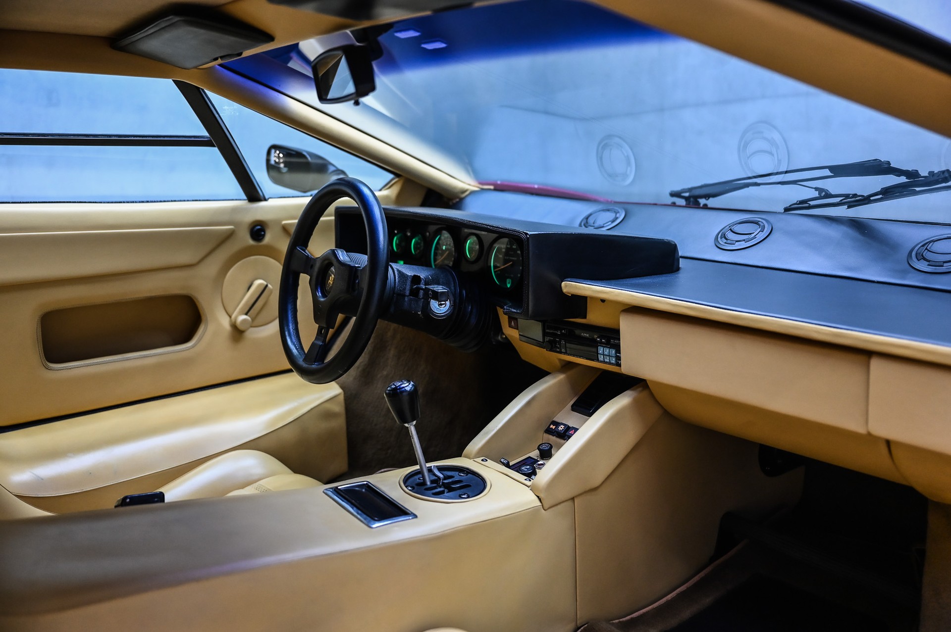 LAMBORGHINI Countach 5000 QV-image-37