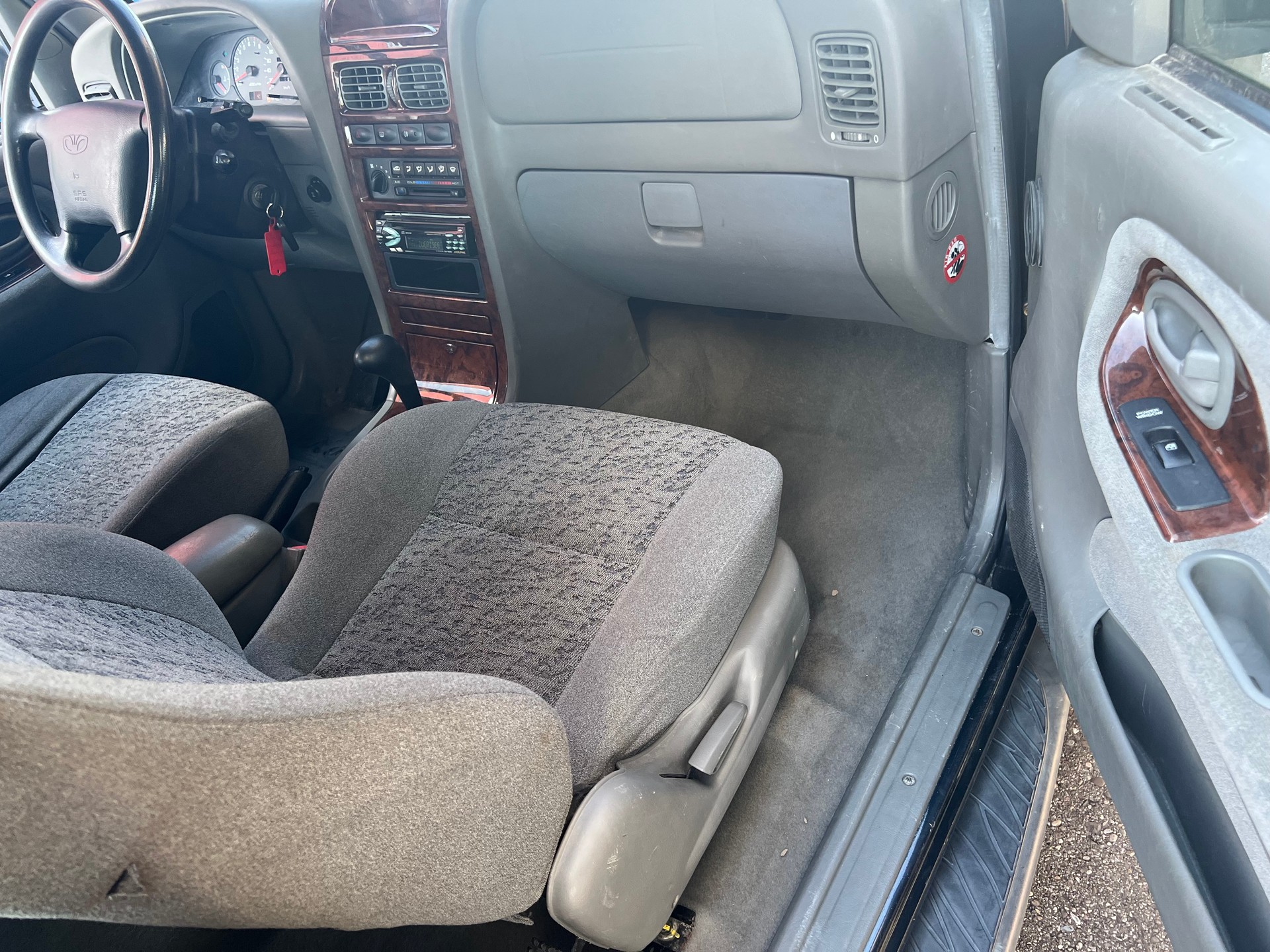 DAEWOO Korando E32 Automatic-image-5