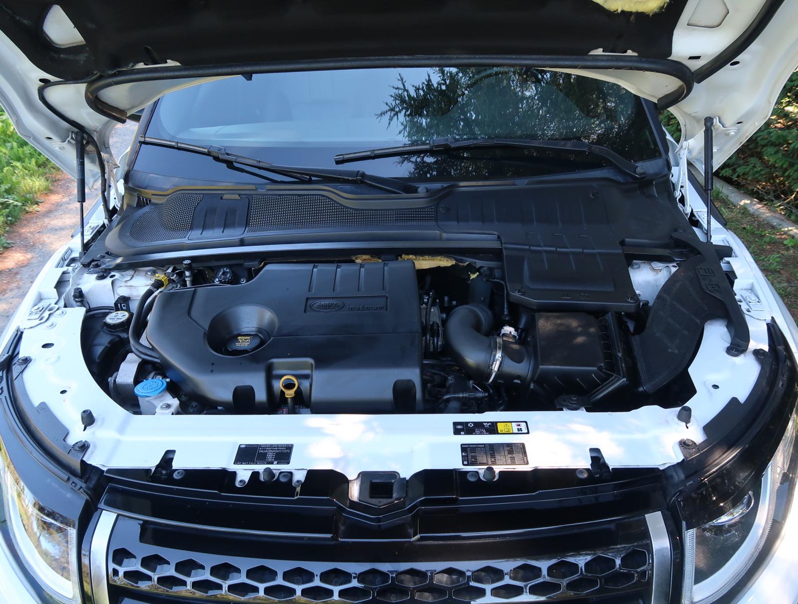 LAND ROVER Evoque 2.0 TD4 SE Dynamic AT9-image-25