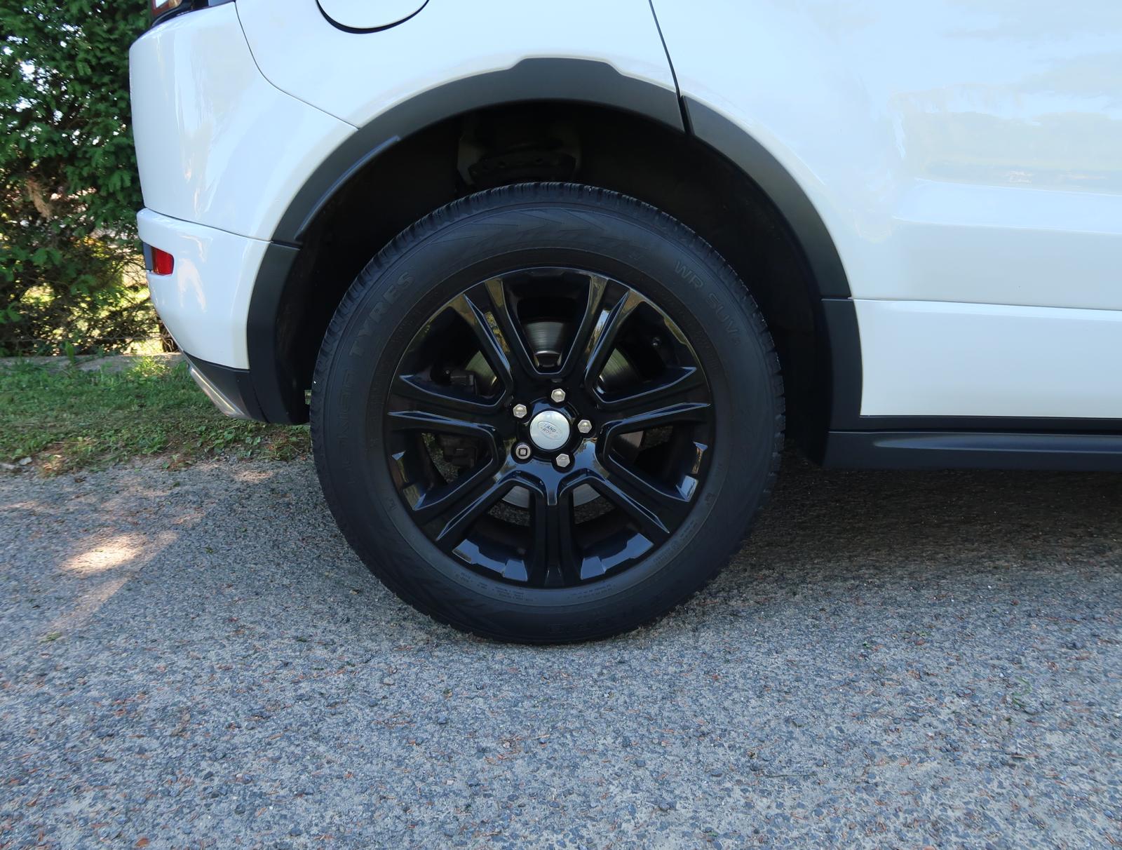 LAND ROVER Evoque 2.0 TD4 SE Dynamic AT9-image-24