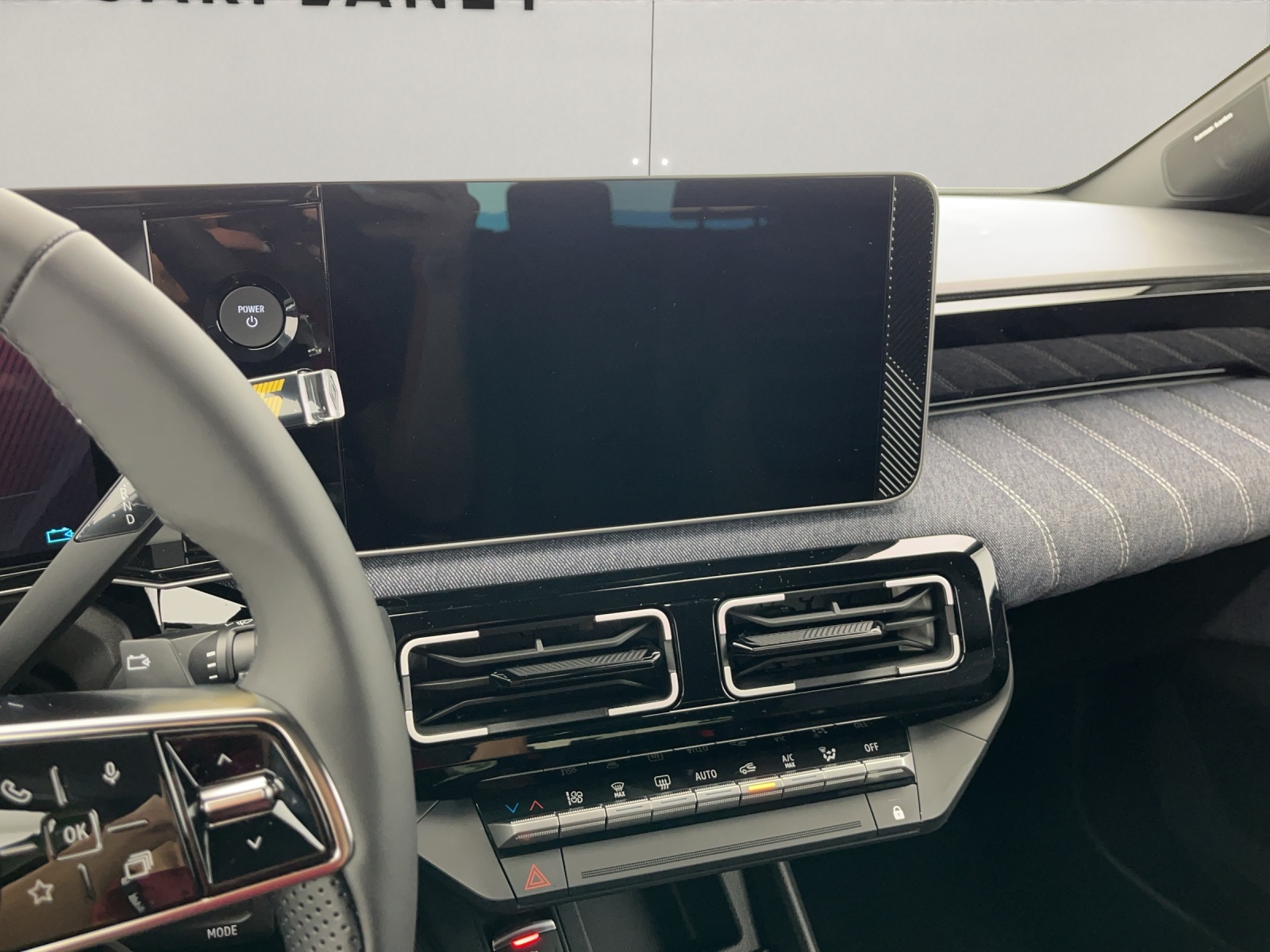 RENAULT R5 E-Tech Comfort Range techno-image-11