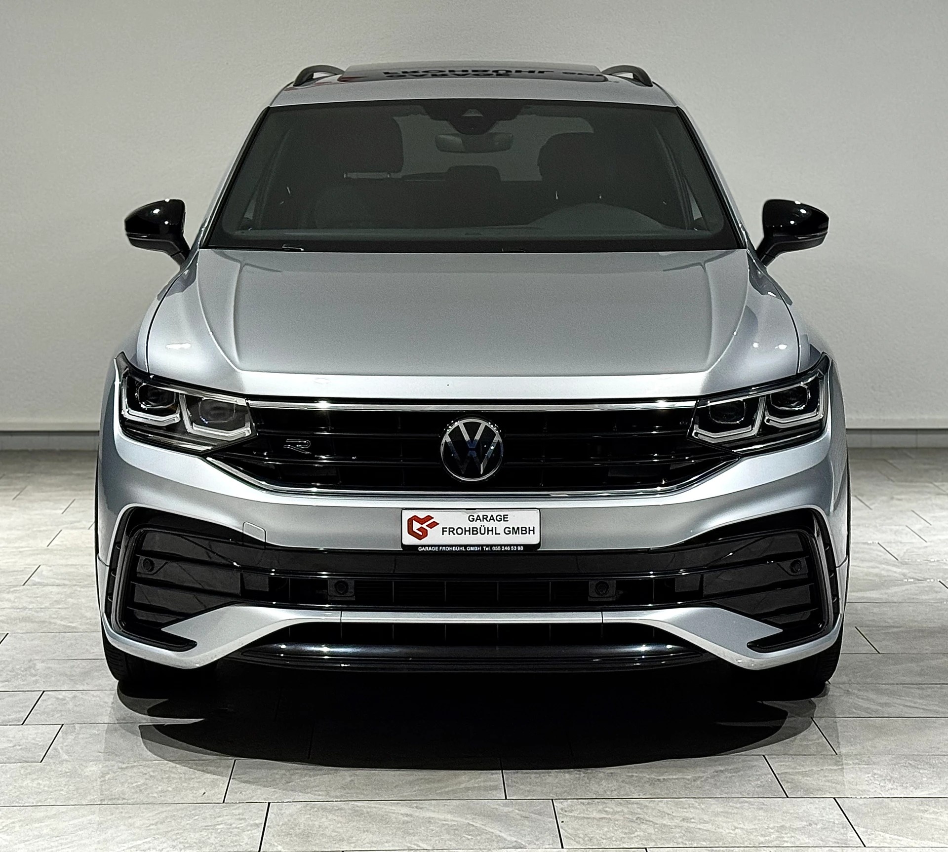 VW VW VW Tiguan 2.0TSI R-Line 4Motion DSG l 1.Hand l CH l-showroom-element-1