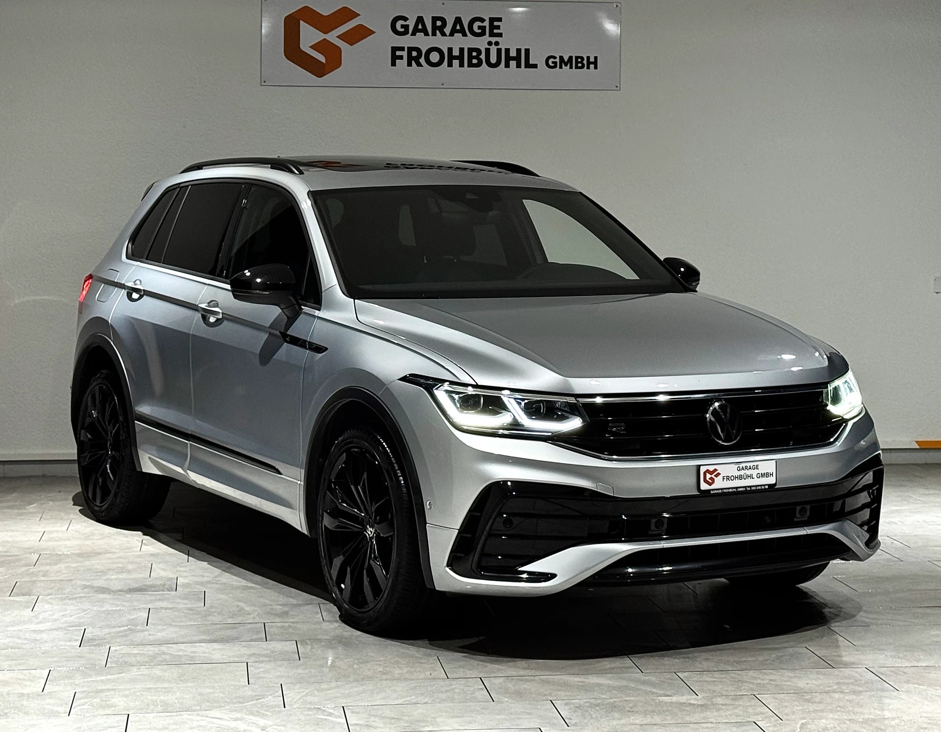 VW VW VW Tiguan 2.0TSI R-Line 4Motion DSG l 1.Hand l CH l-showroom-element-2