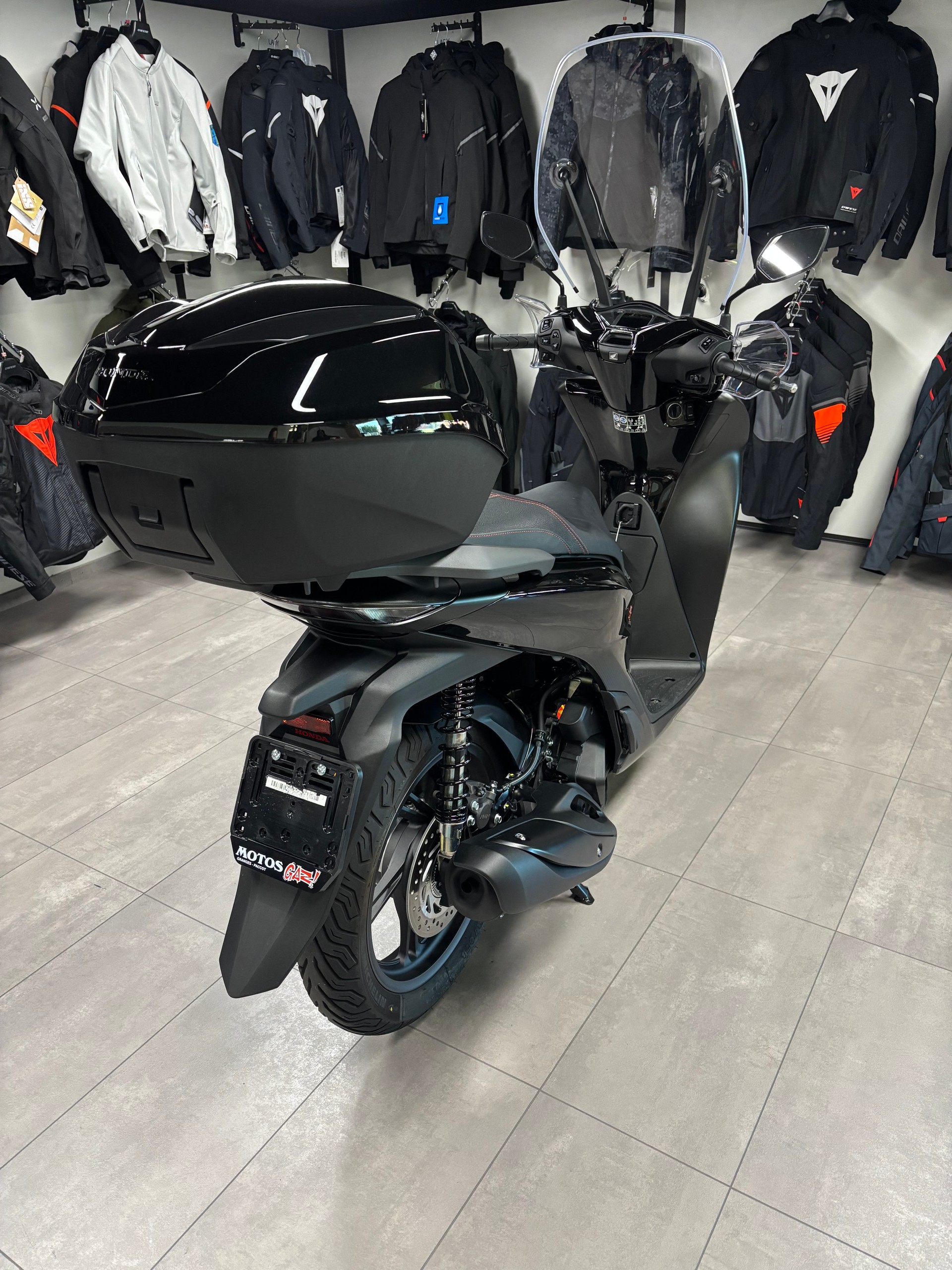 HONDA SH 125 Smart Top Box-image-4