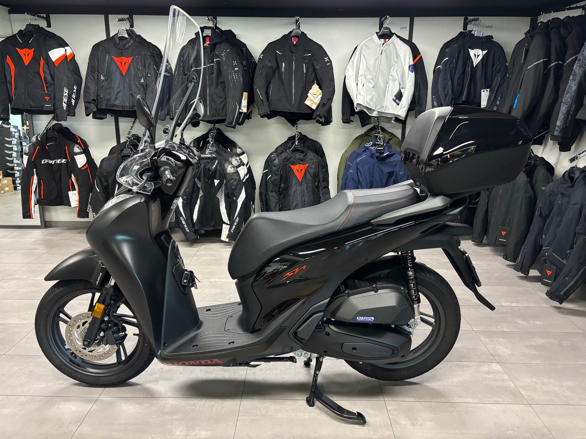 HONDA SH 125 Smart Top Box-image-1