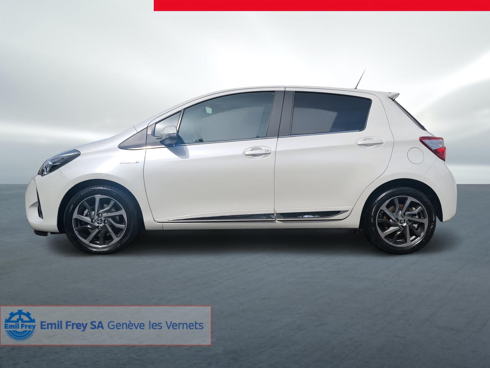 TOYOTA Yaris 1.5 VVT-i HSD Premium-showroom-element-3