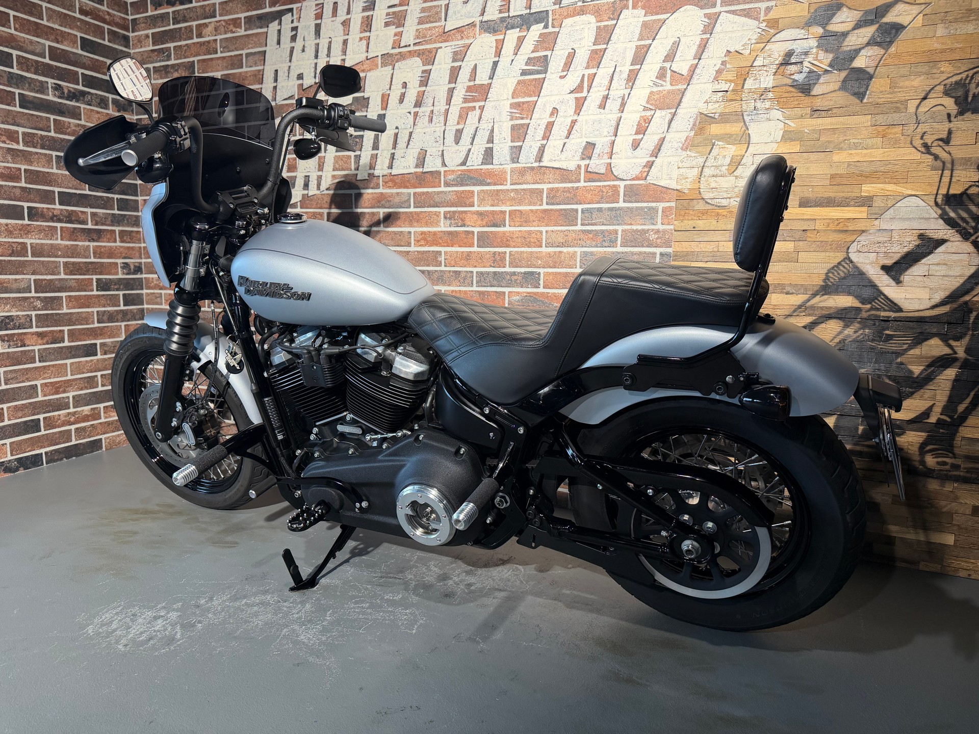 HARLEY-DAVIDSON FXBB Street Bob 107 ABS-image-3