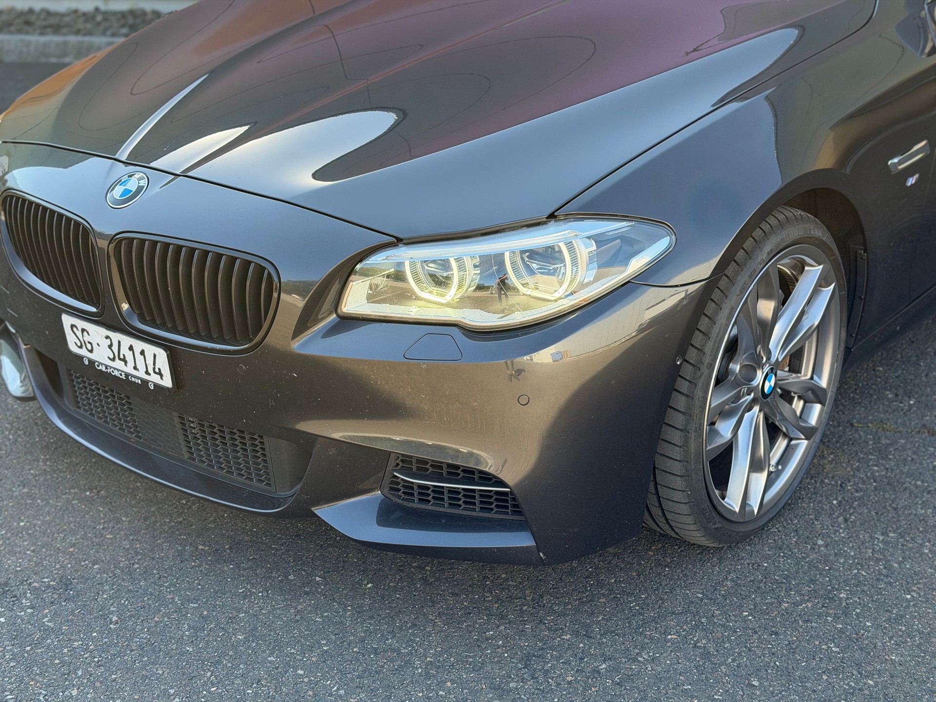 BMW M550d Touring xDrive Steptronic-image-8