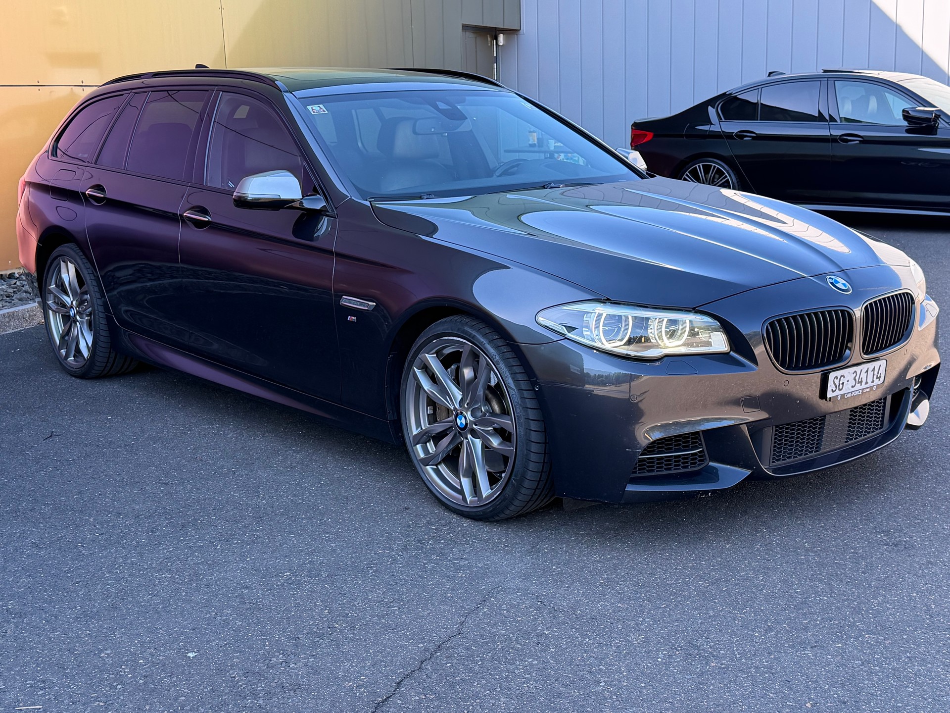 BMW M550d Touring xDrive Steptronic-image-6