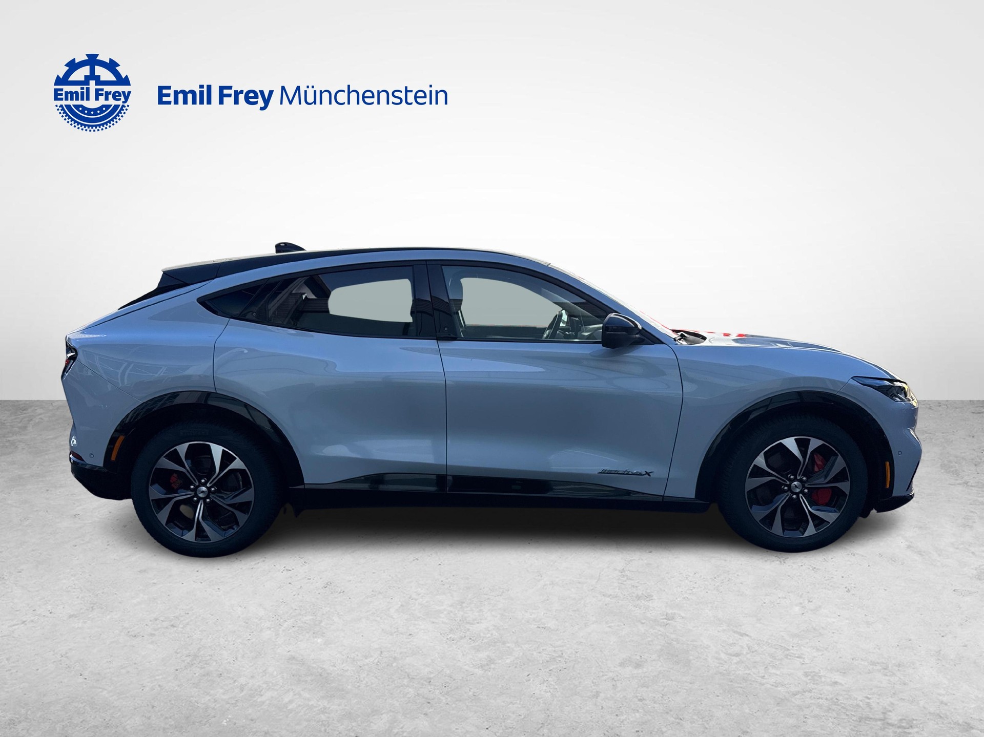 FORD Mustang Mach-E Extended AWD-image-5