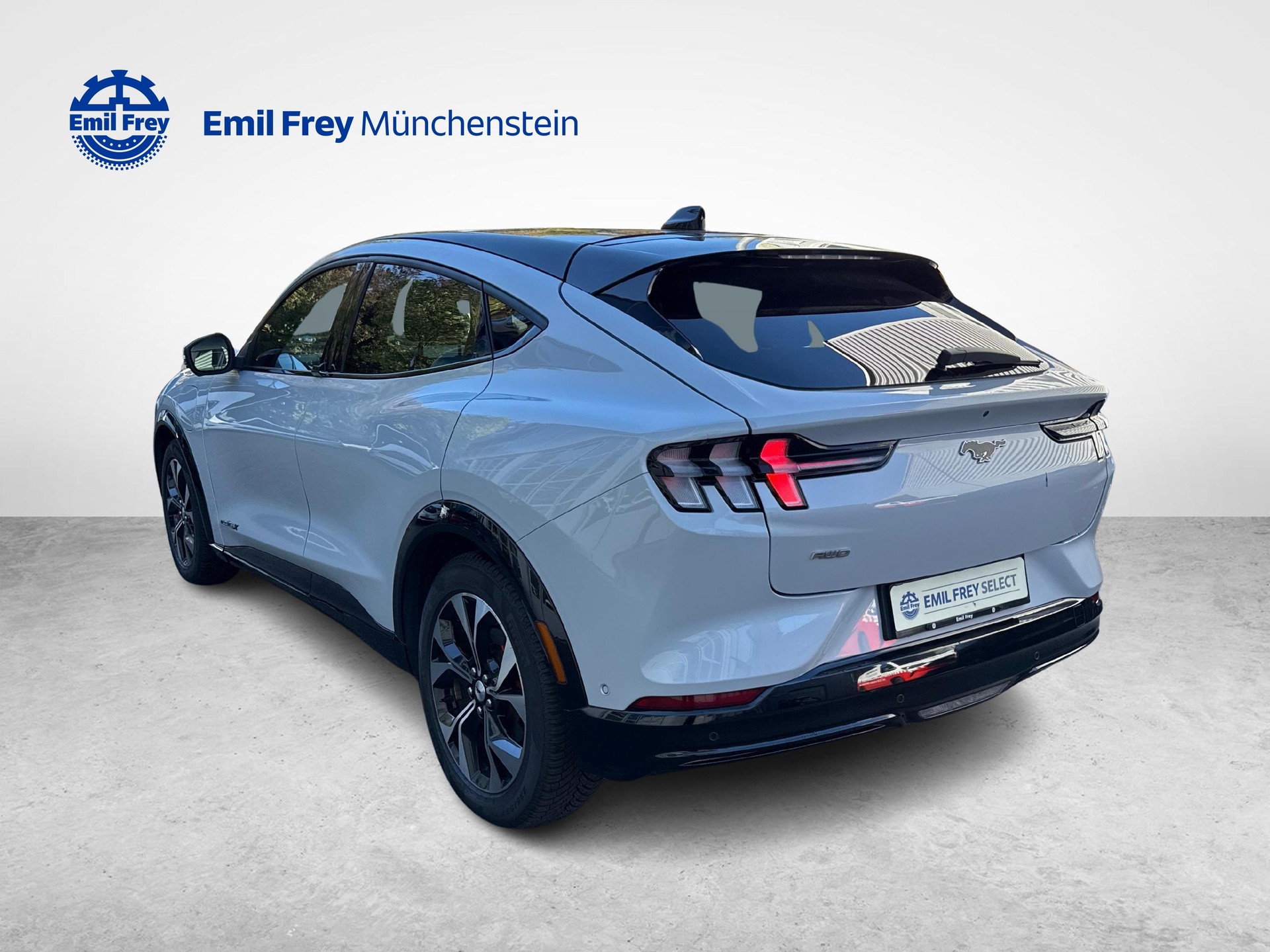 FORD Mustang Mach-E Extended AWD-showroom-element-2