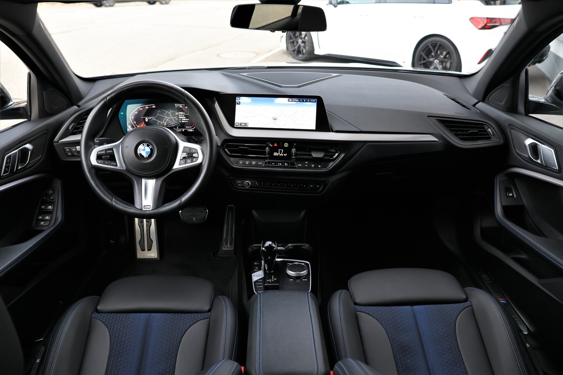 BMW 120d xDrive Steptronic M Sport-image-15