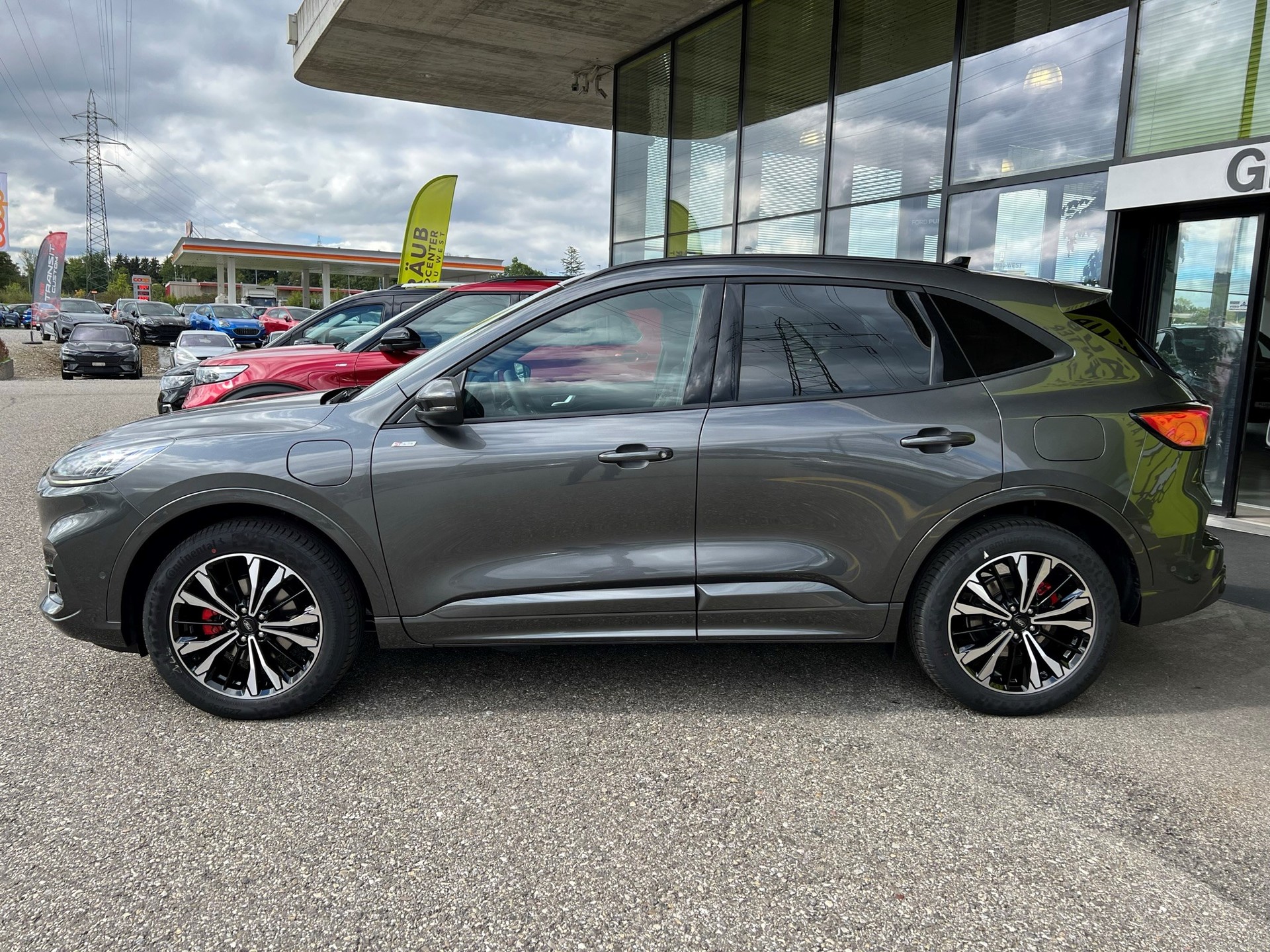 FORD Kuga 2.5 PHEV ST-Line X 2WD-showroom-element-2