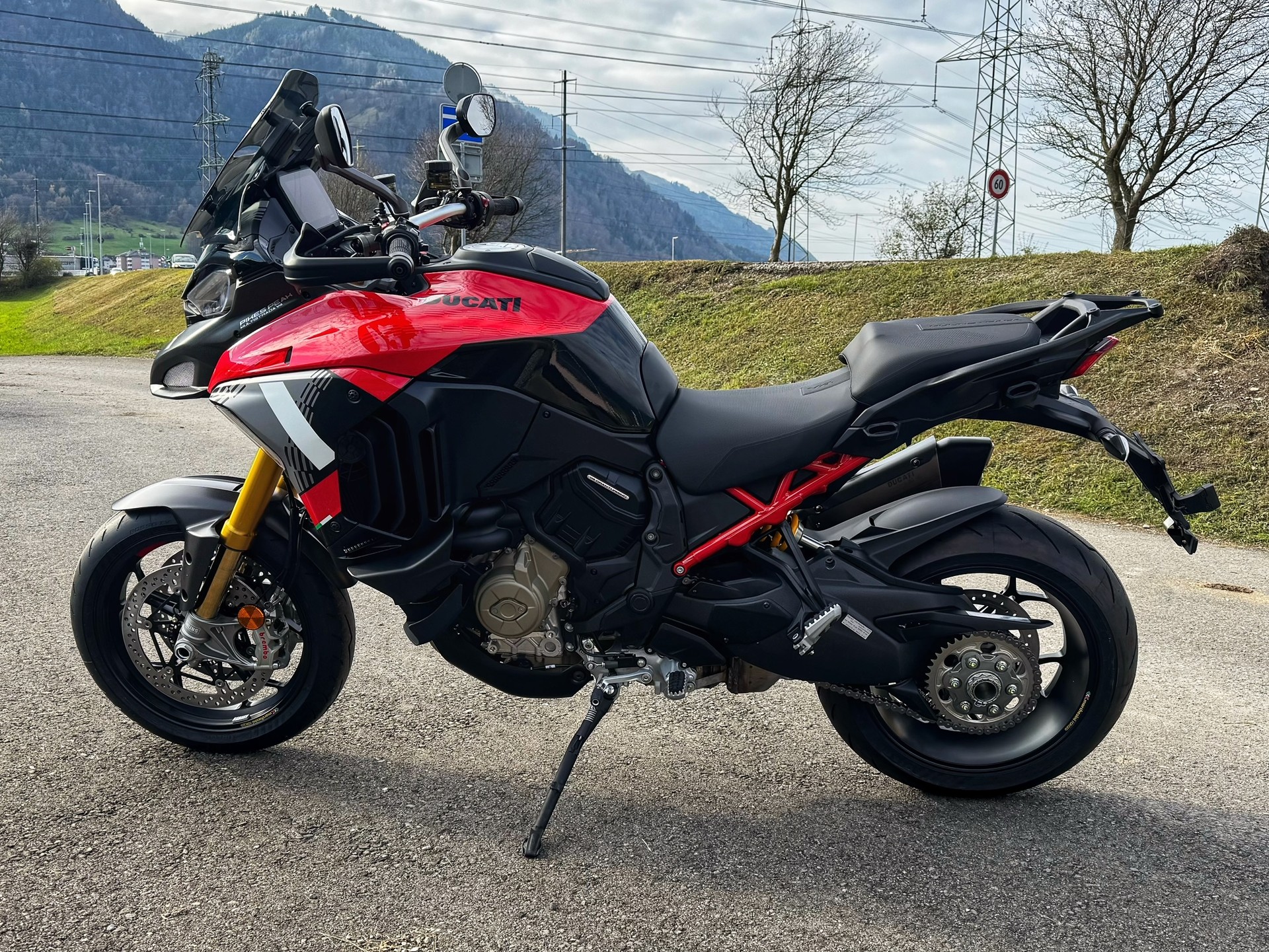 DUCATI Multistrada V4 Pikes Peak-image-1
