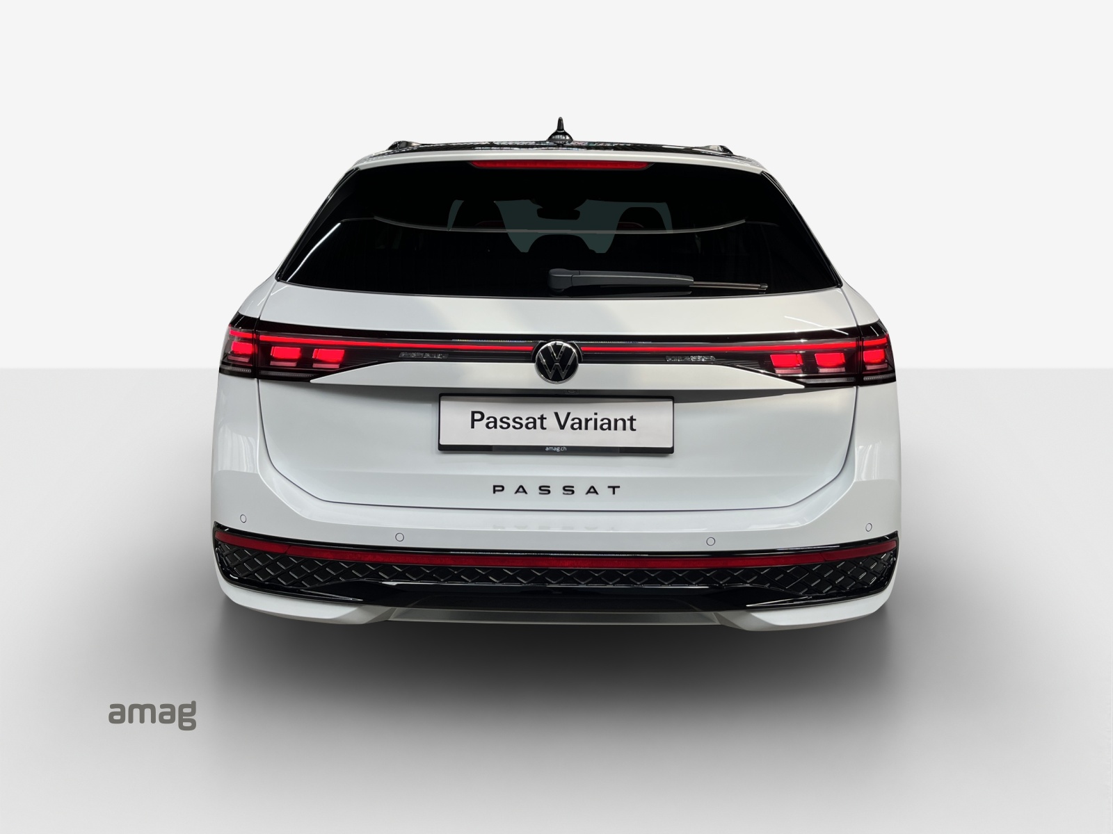 VW Passat Variant 2.0 TSI evo4 R-Line 4 Motion DSG-showroom-element-3
