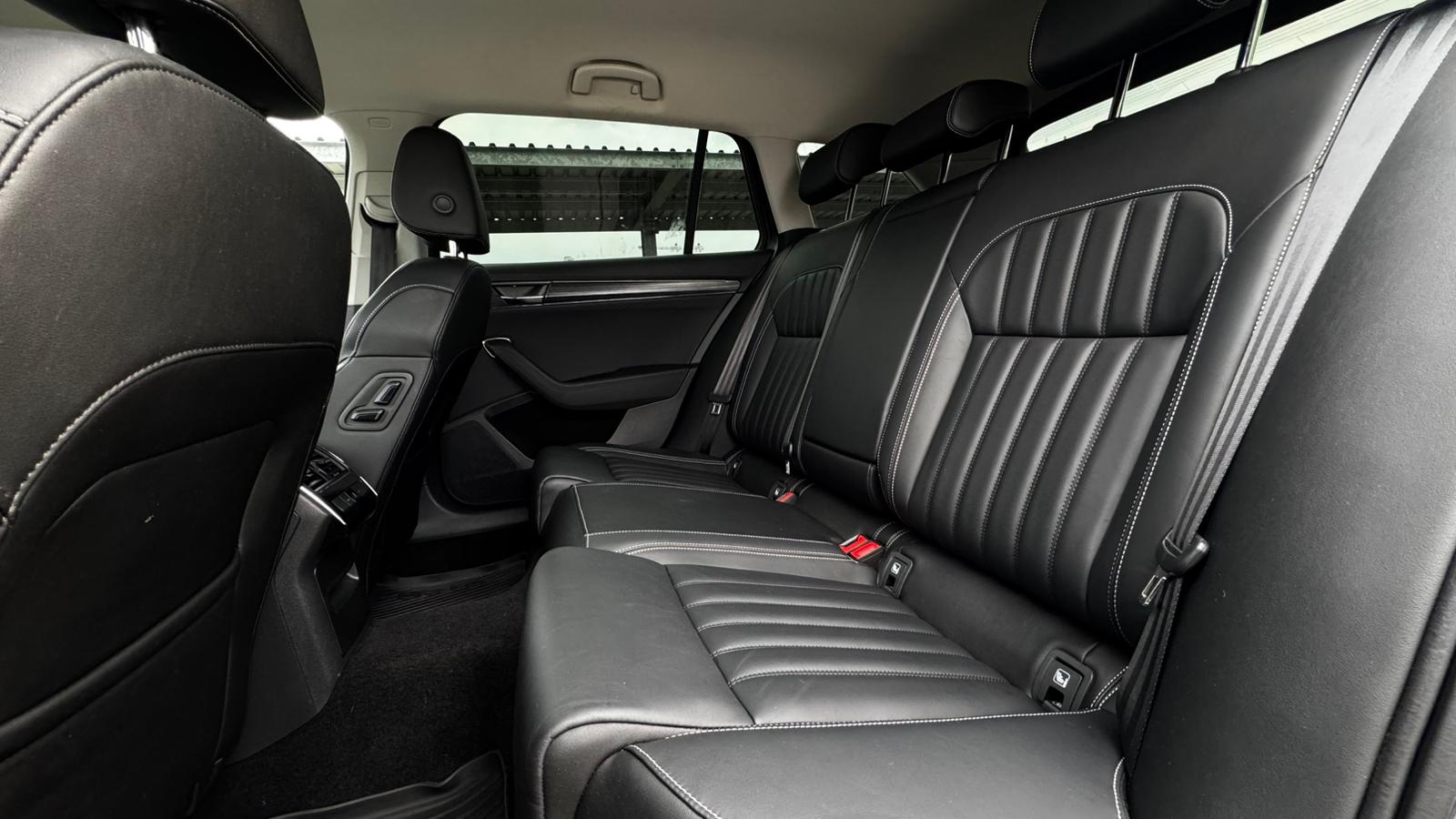 SKODA SUPERB-image-10