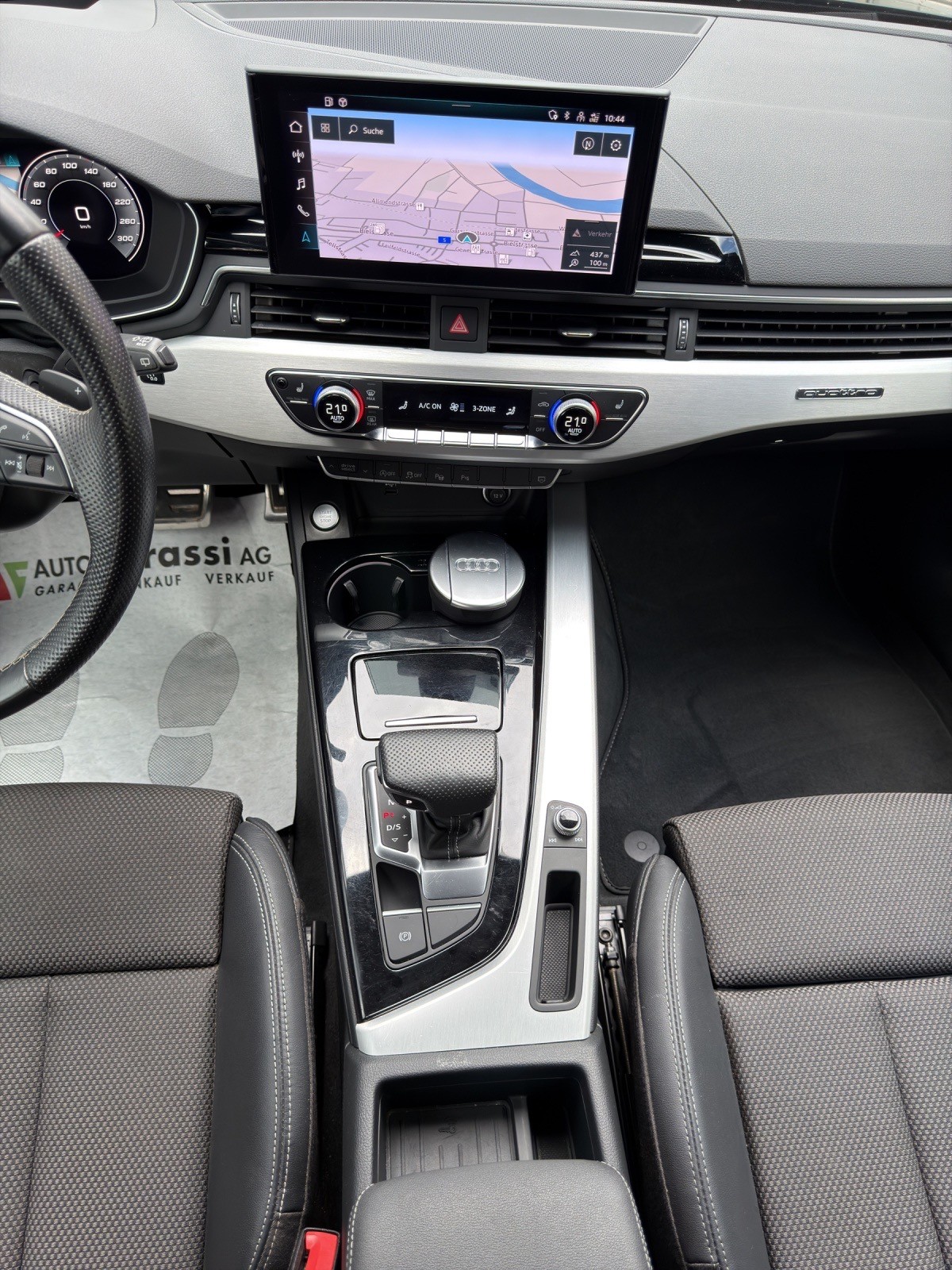 AUDI A4 Avant 45 TFSI S line S-tronic quattro-image-20
