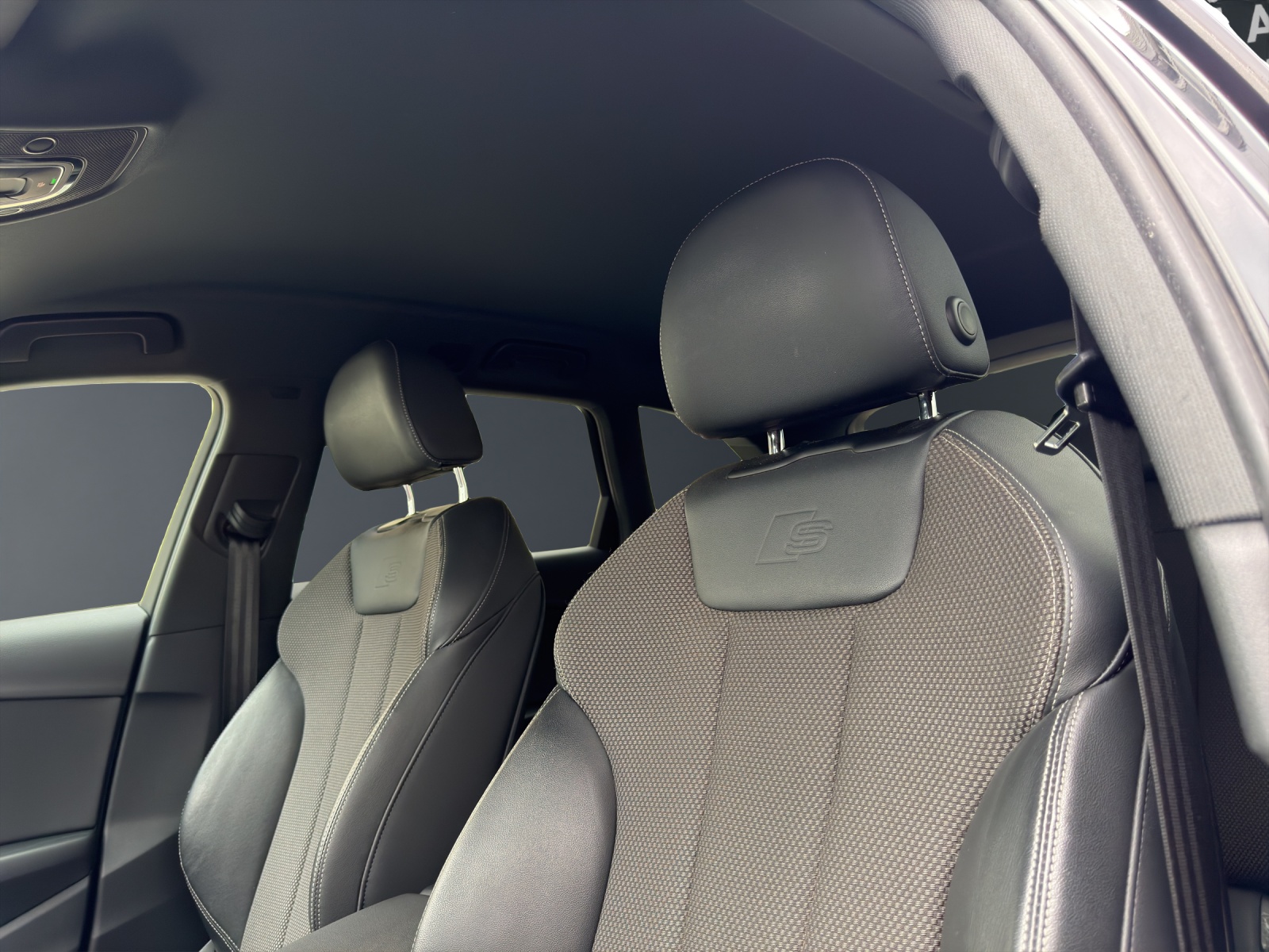 AUDI A4 Avant 45 TFSI S line S-tronic quattro-image-15