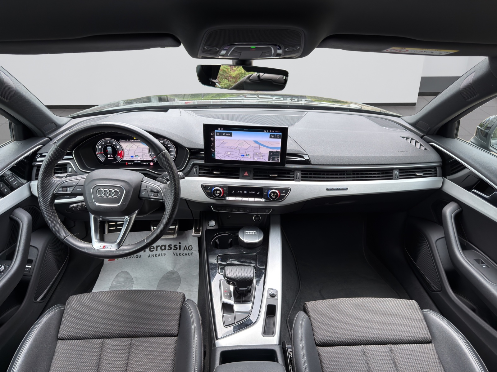 AUDI A4 Avant 45 TFSI S line S-tronic quattro-image-11