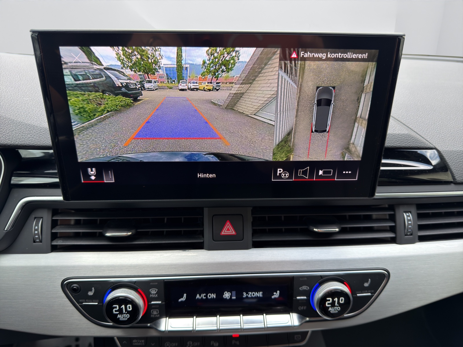 AUDI A4 Avant 45 TFSI S line S-tronic quattro-image-21