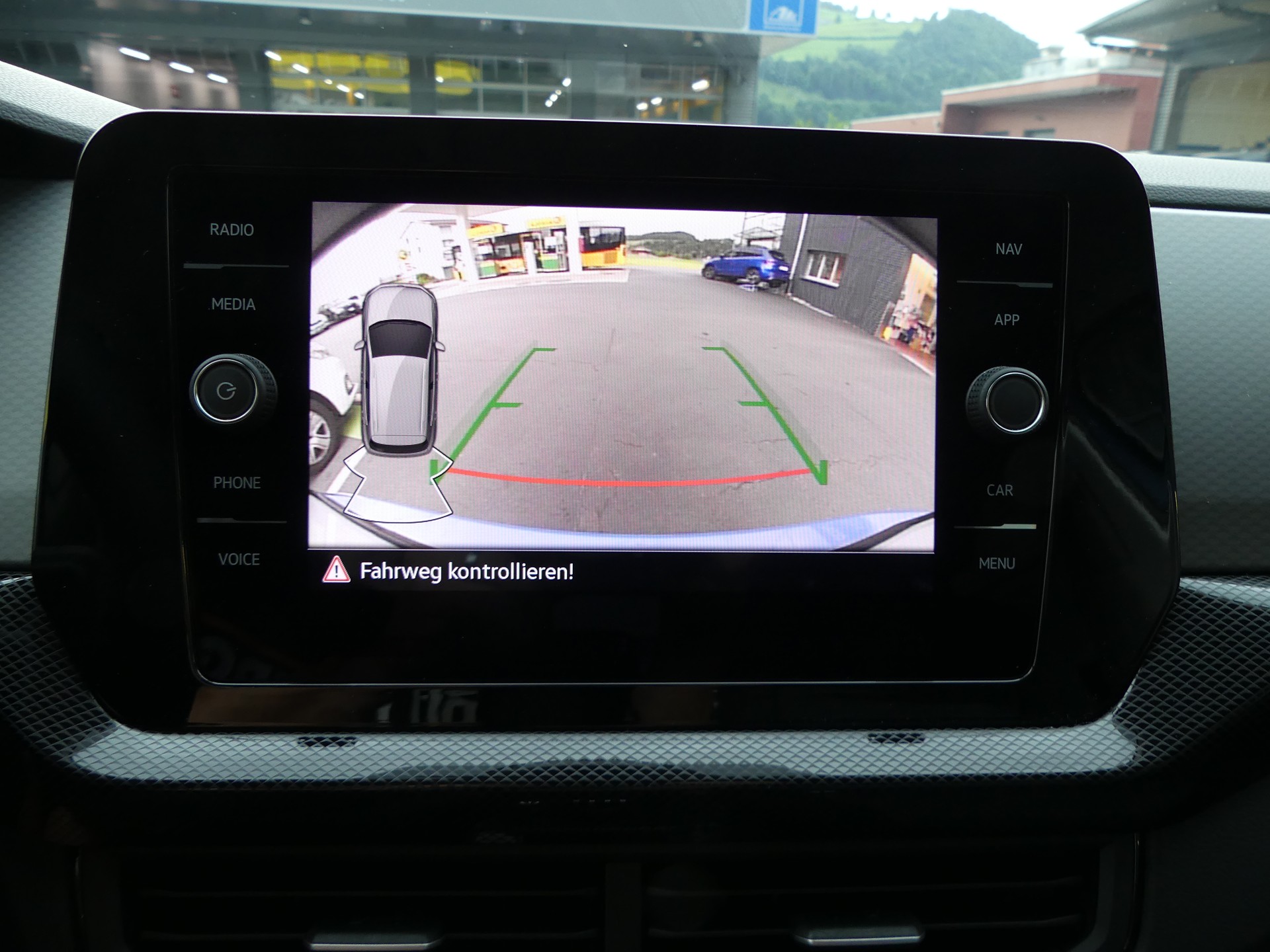 VW T-Cross 1.0 TSI EVO Life DSG-image-13