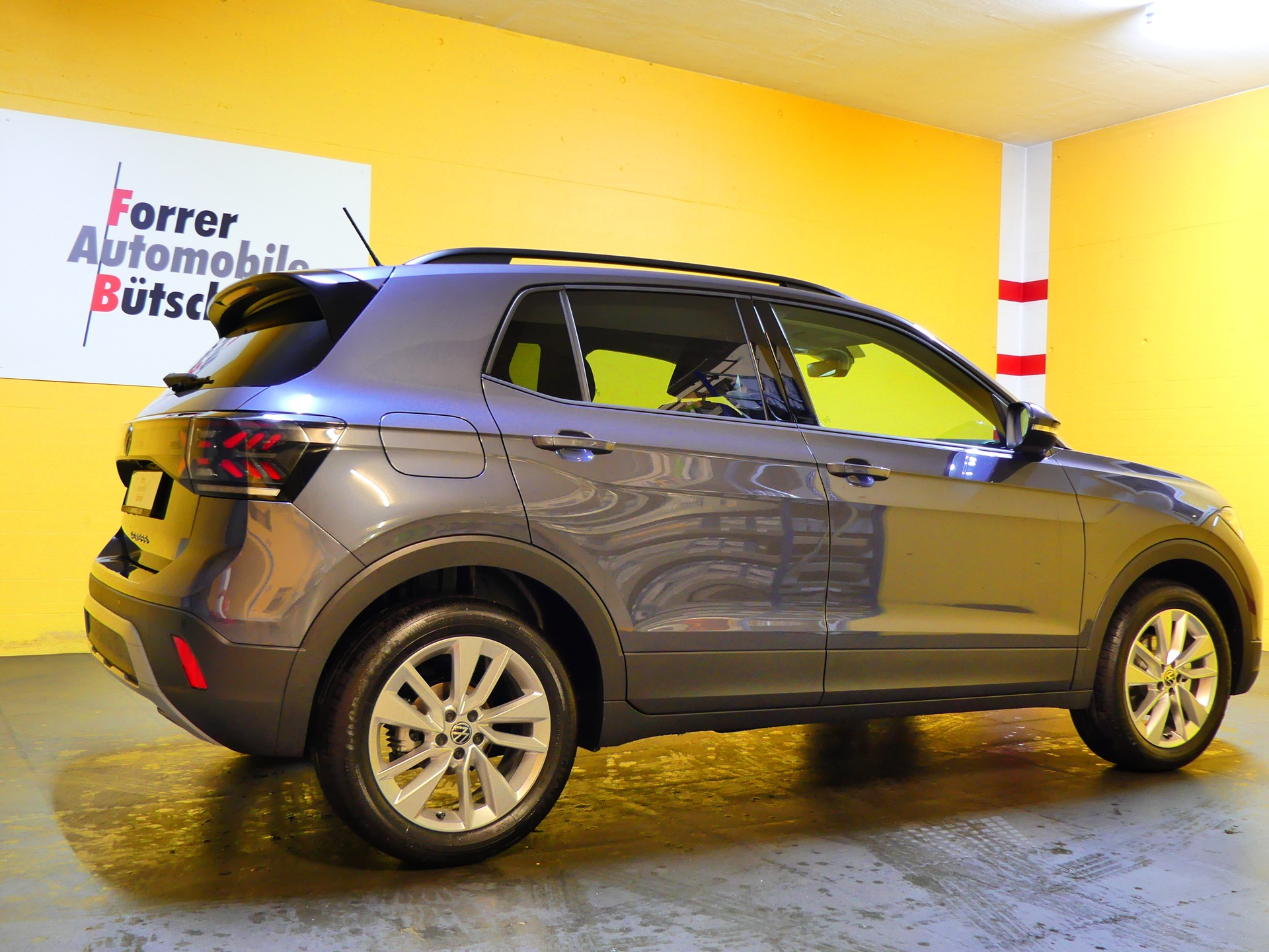 VW T-Cross 1.0 TSI EVO Life DSG-image-3
