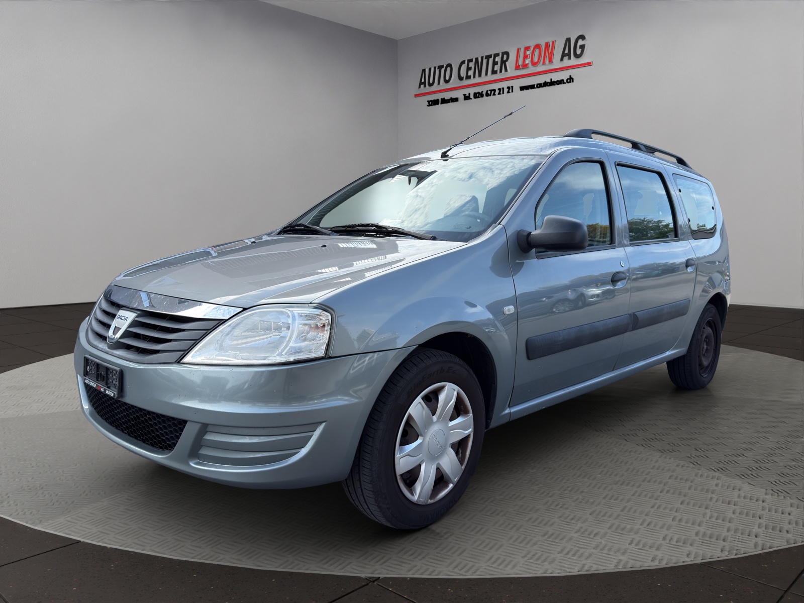 DACIA Logan 1.6 Ambiance-showroom-element-1
